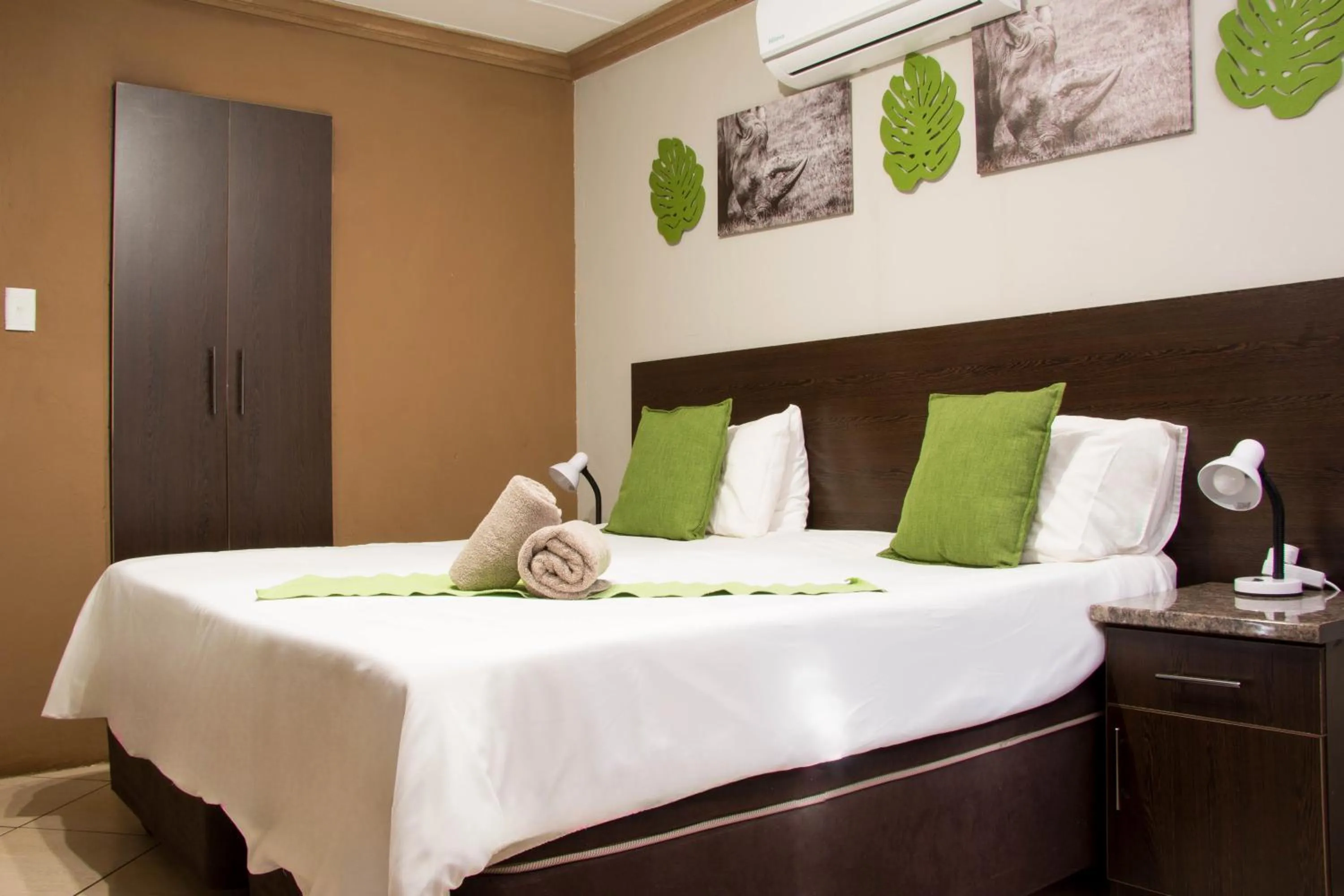 Bush Inn Lodge Lephalale