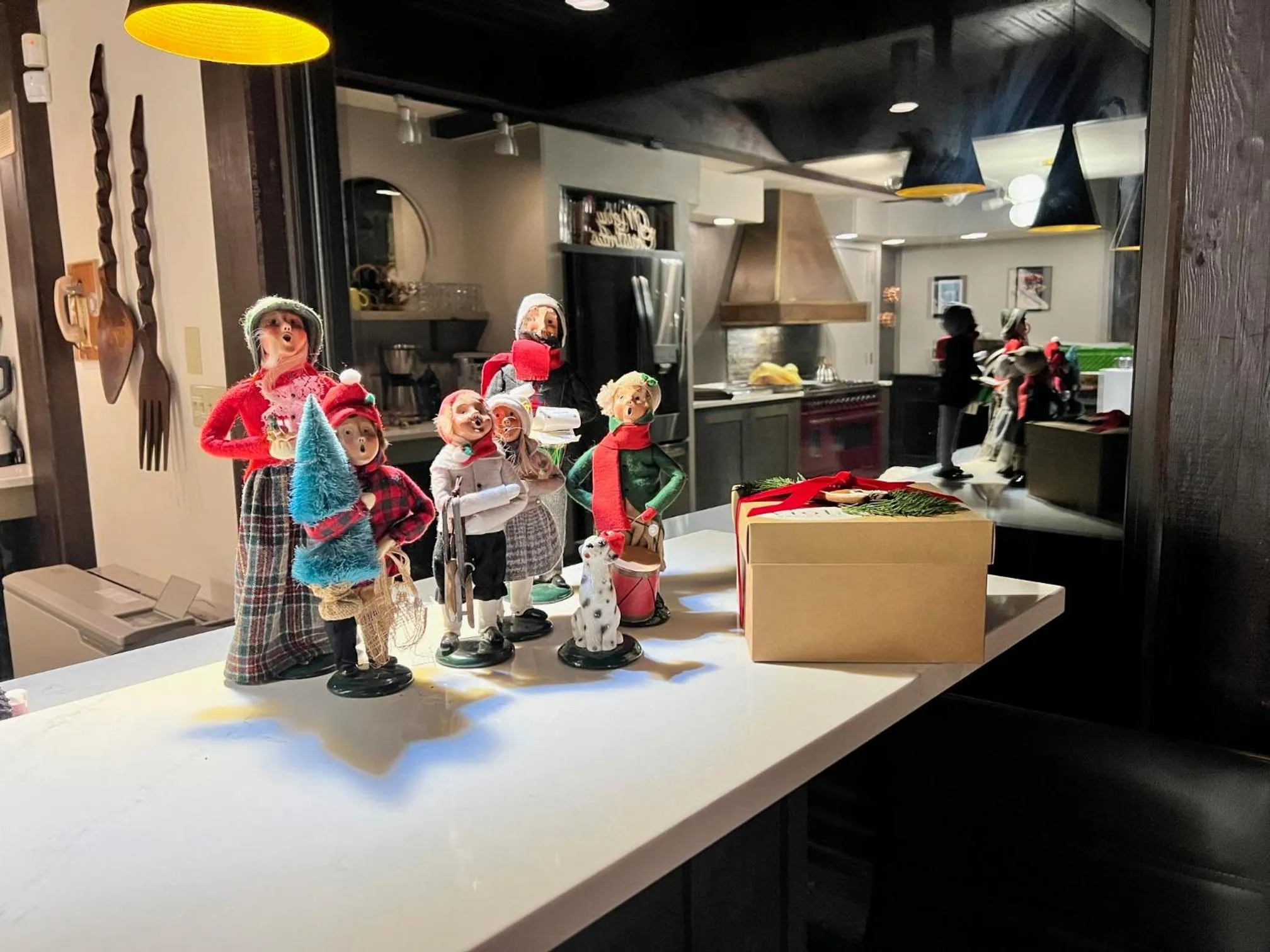 RL Breathtaking views and grand unique style private mountain retreat 4WD recommended