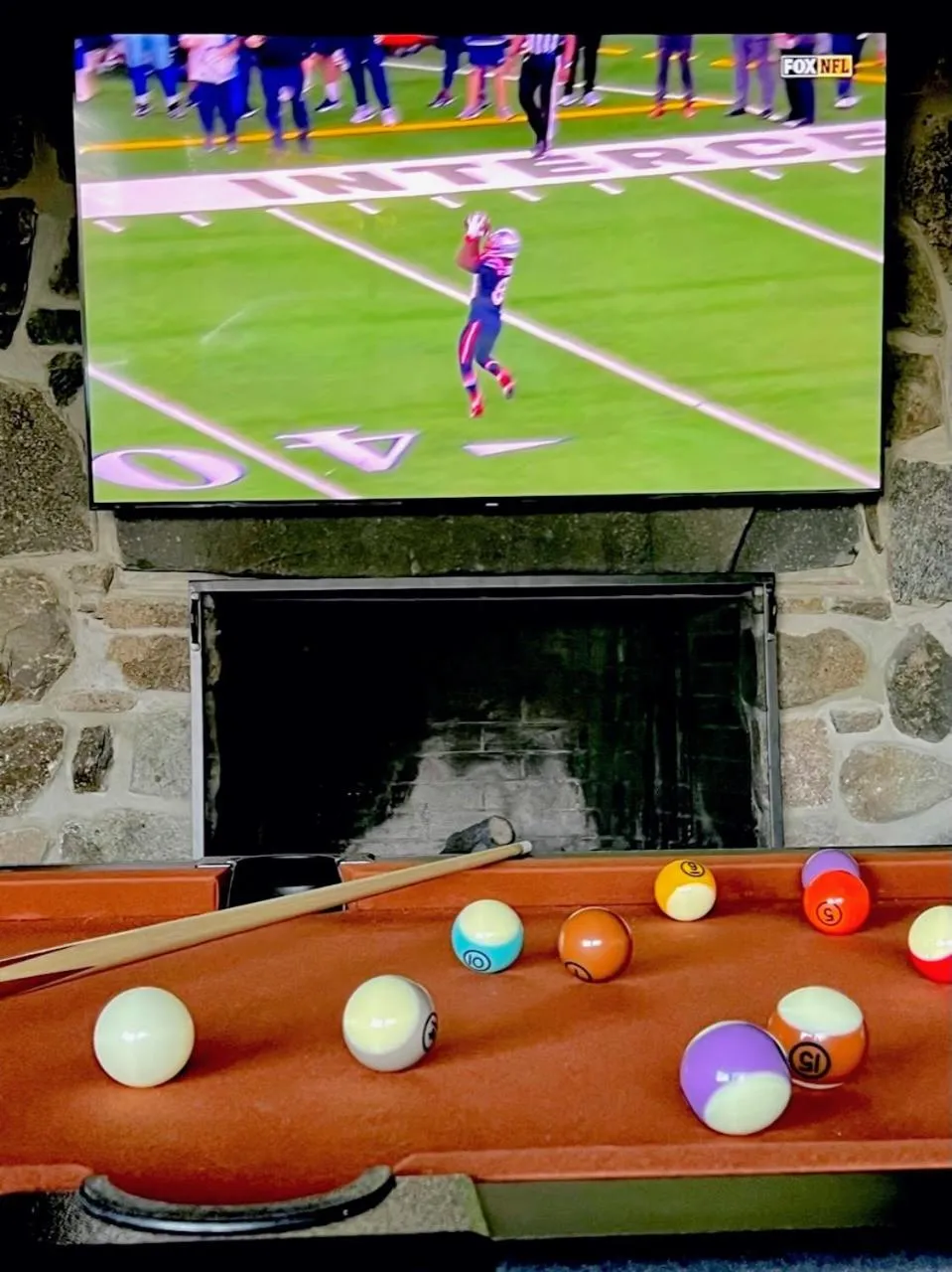 RL Breathtaking views and grand unique style private mountain retreat 4WD recommended