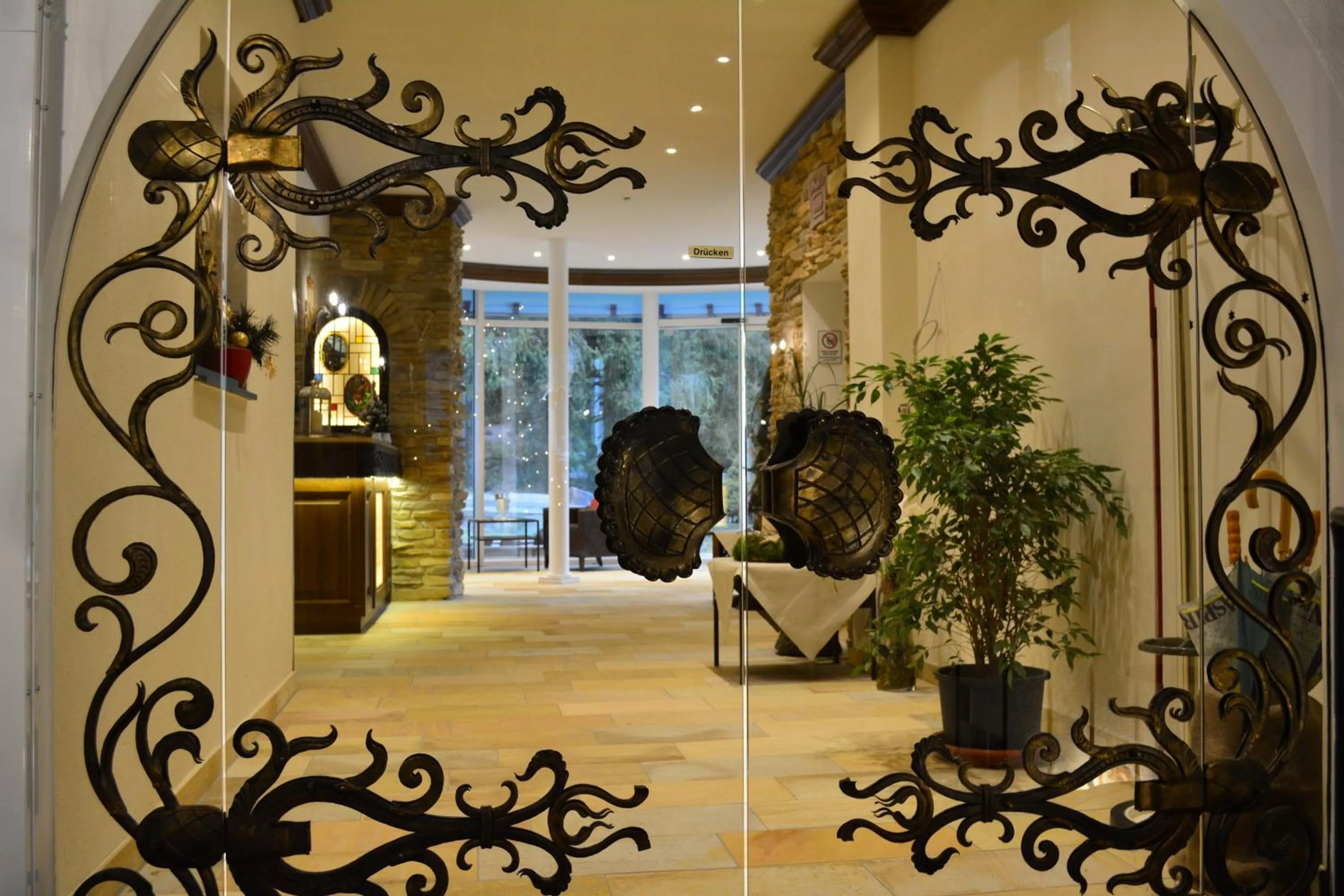 Restaurant/places to eat in Hotel Langenwaldsee