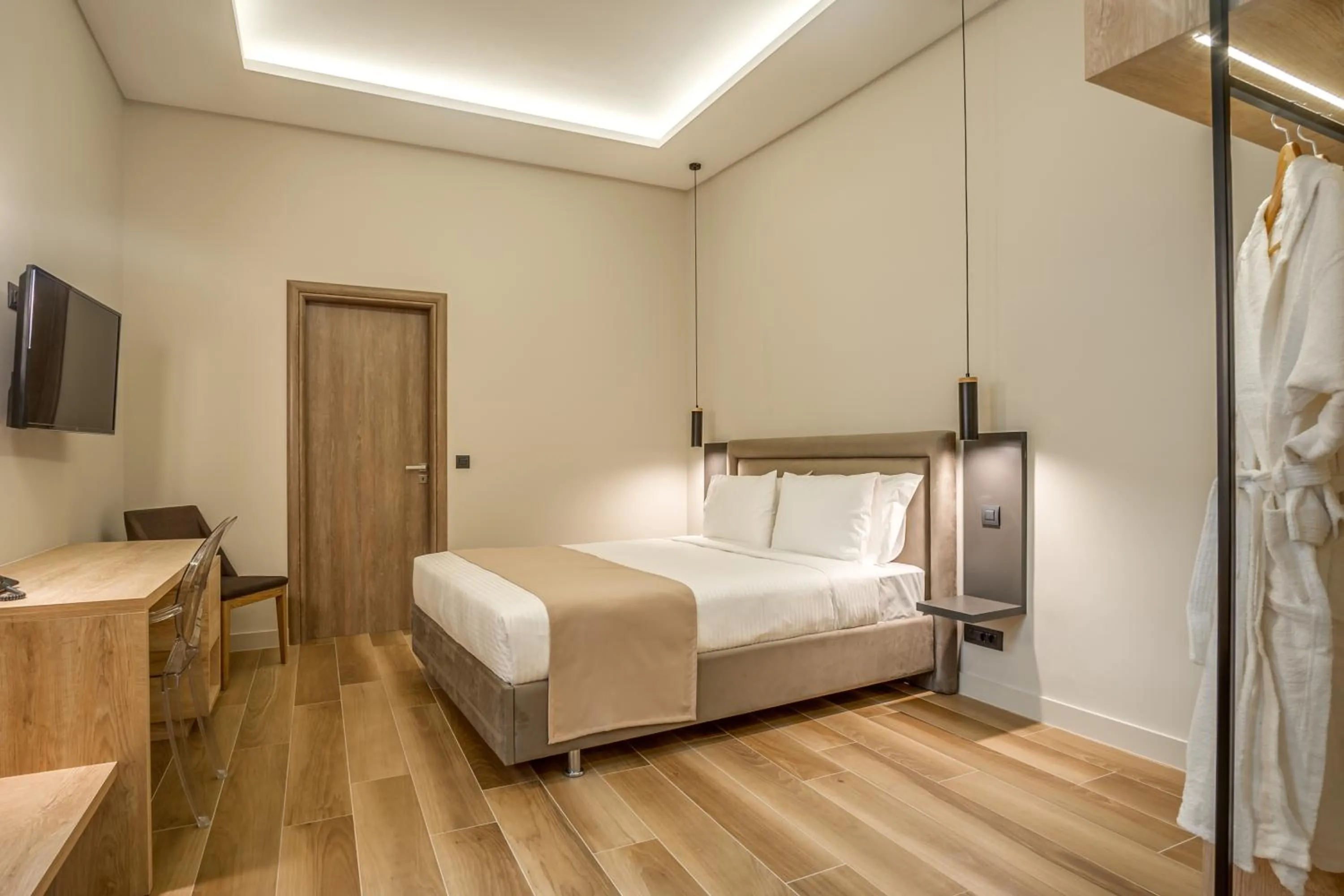 Photo of the whole room, Bed in Philia Boutique Hotel