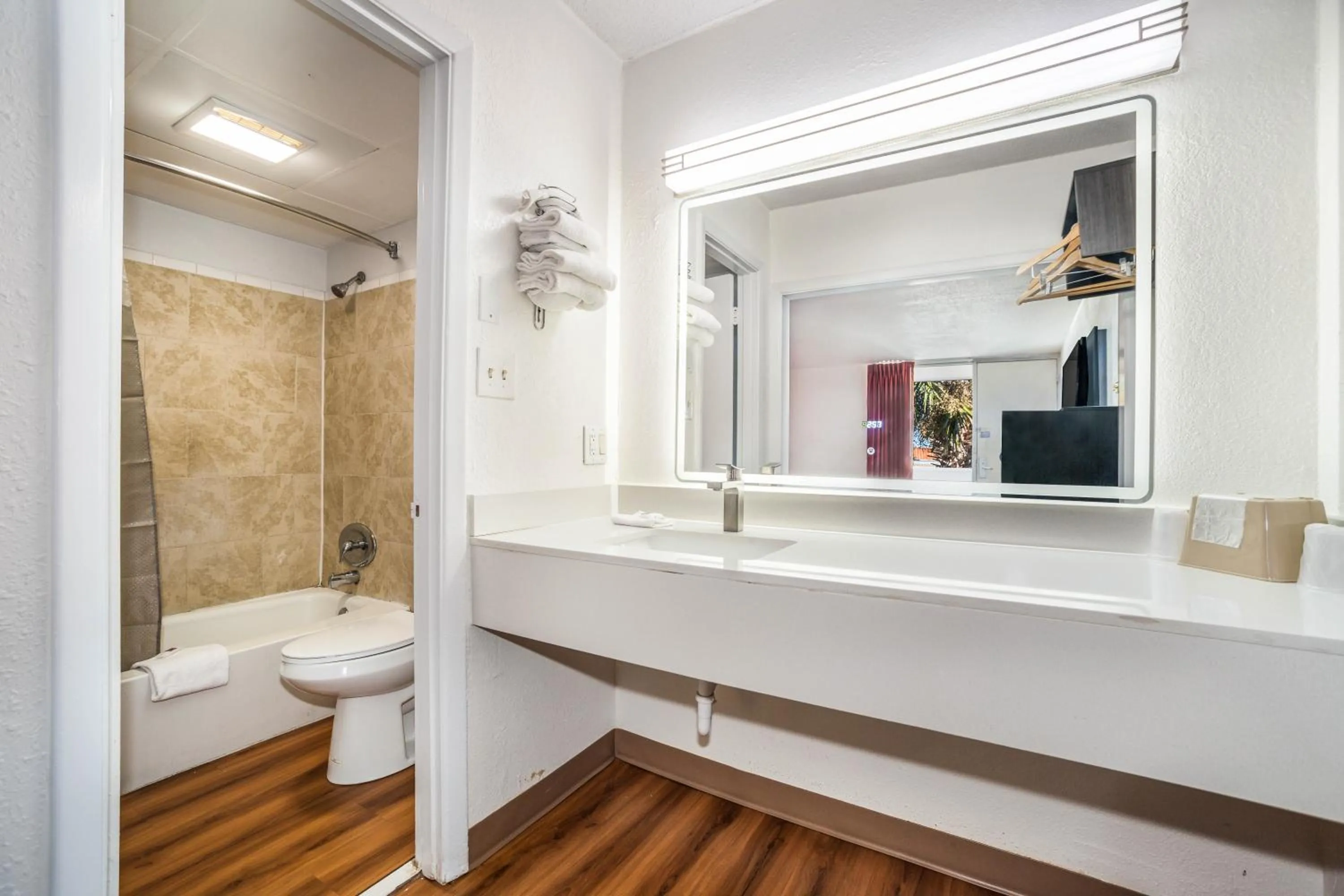 Bathroom in Studio 6 Florence, SC