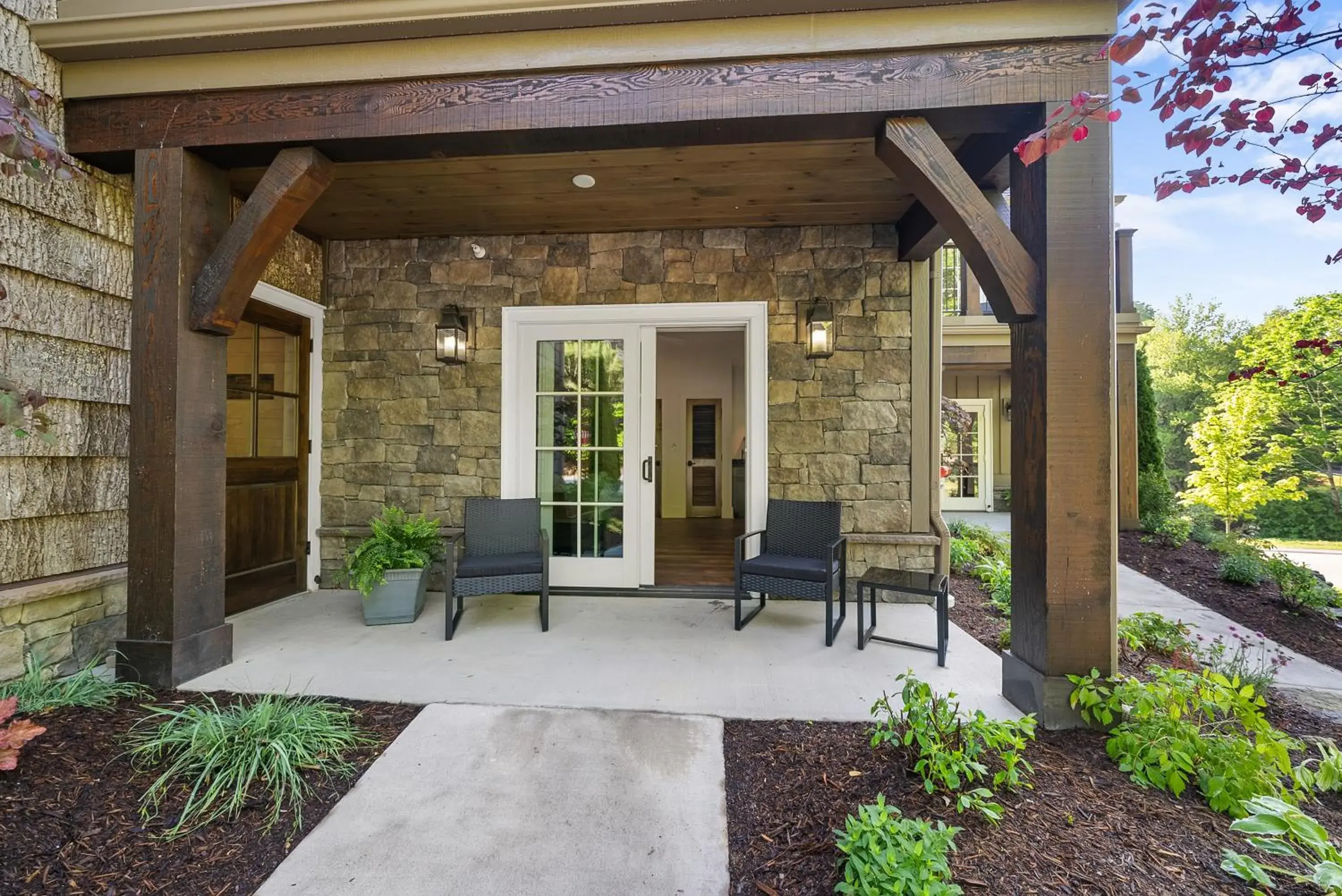 Patio in The Blowing Rock Manor Patio in The Blowing Rock Manor