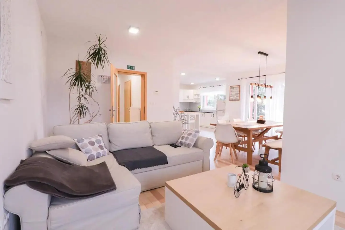Living room in House Eden with Mountain Views