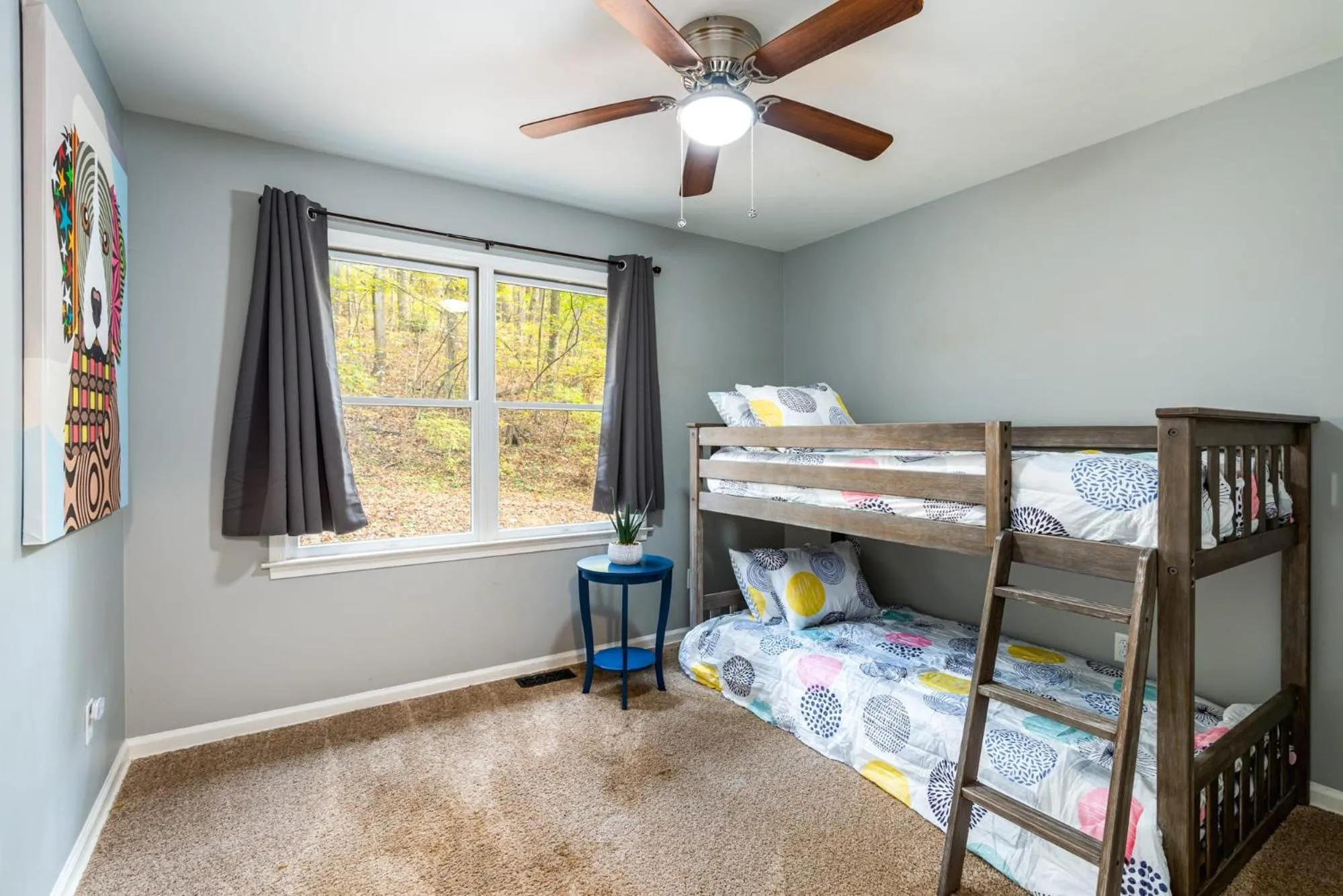 Bed in Hot Tub, Deck&Grill, Game Room, WiFi at Cute Cabin