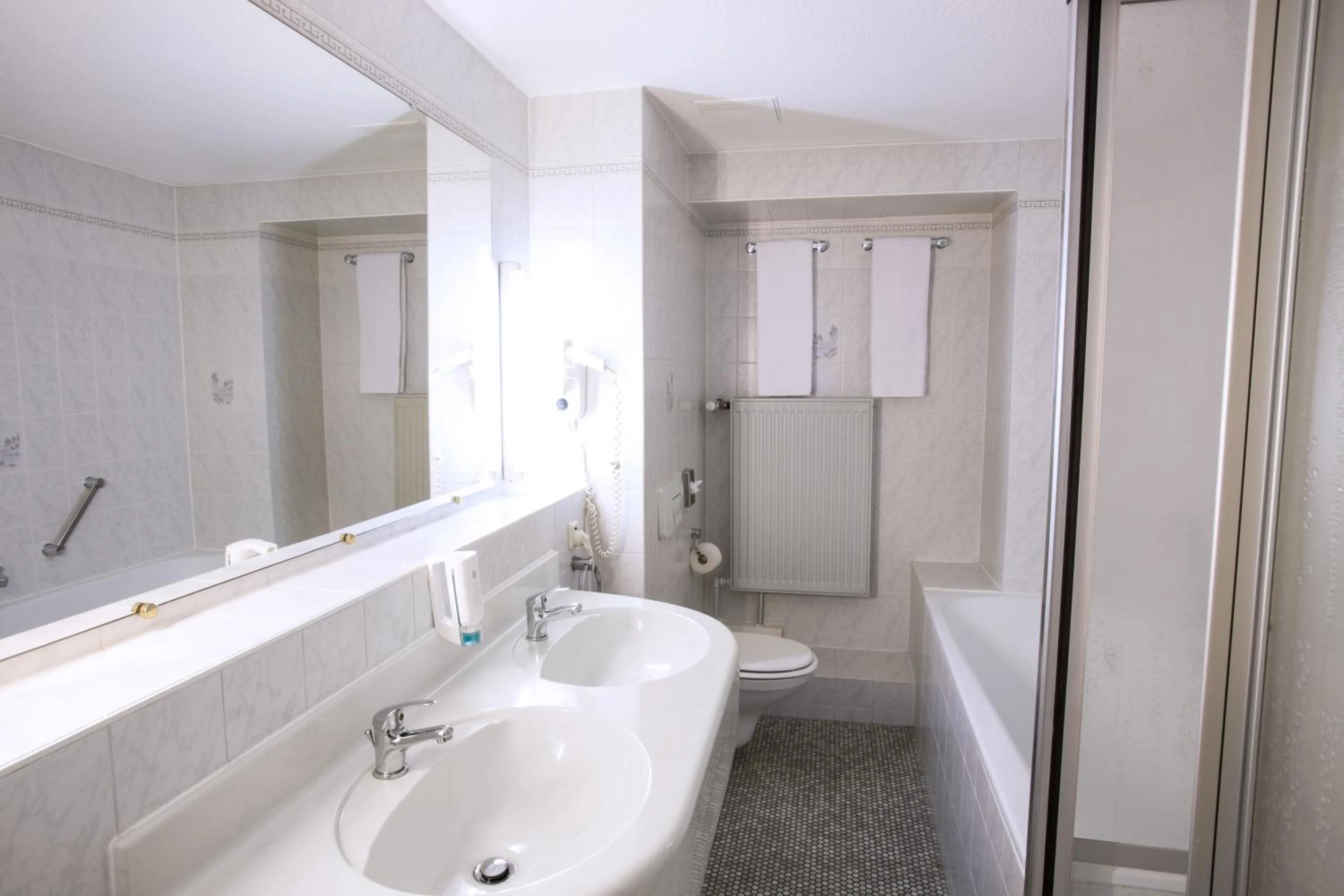 Bathroom in Trip Inn Hotel Ariane