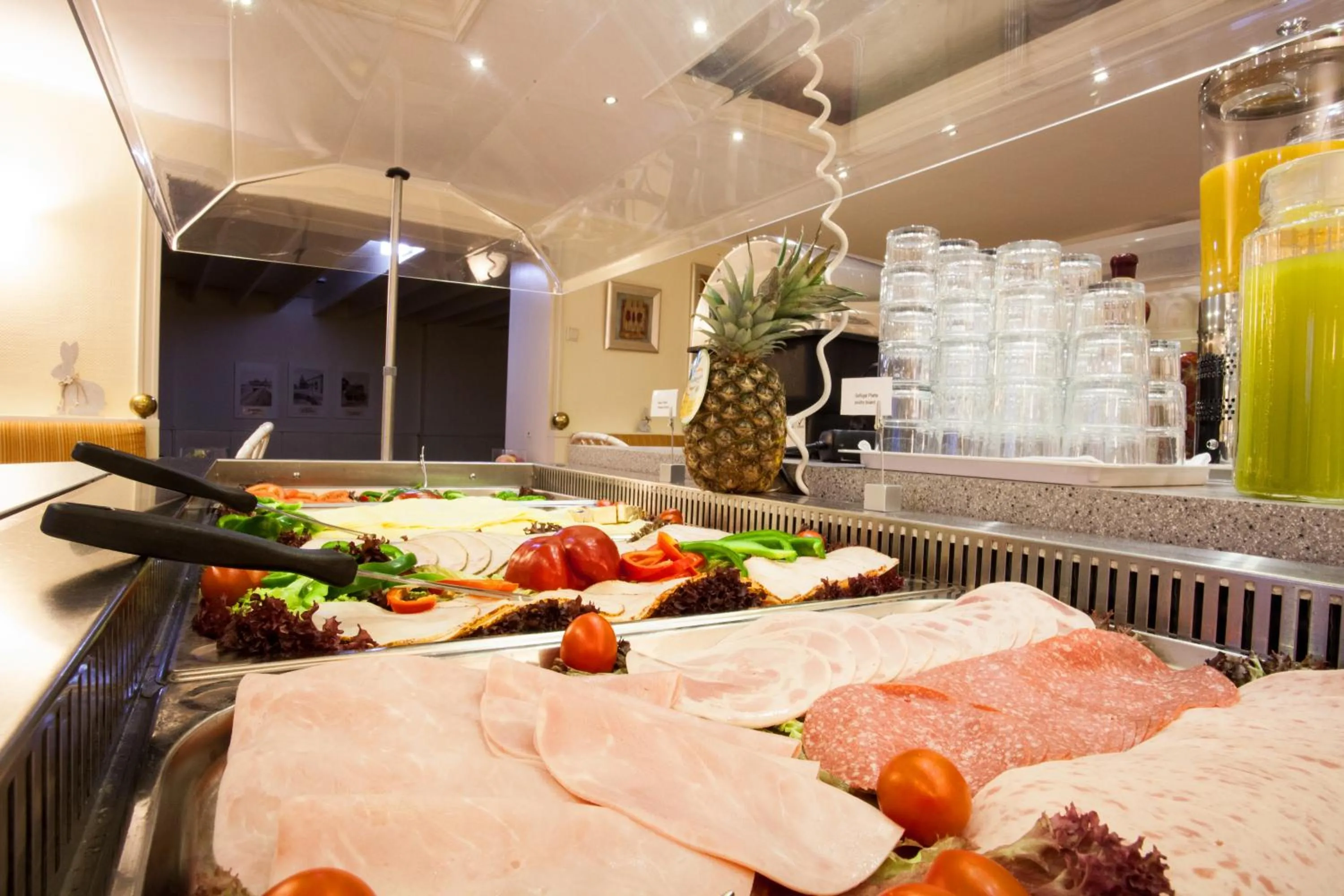 Food in Trip Inn Hotel Ariane