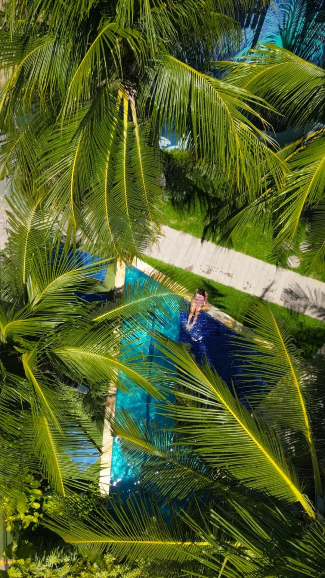 Swimming pool in Pousada Unaí