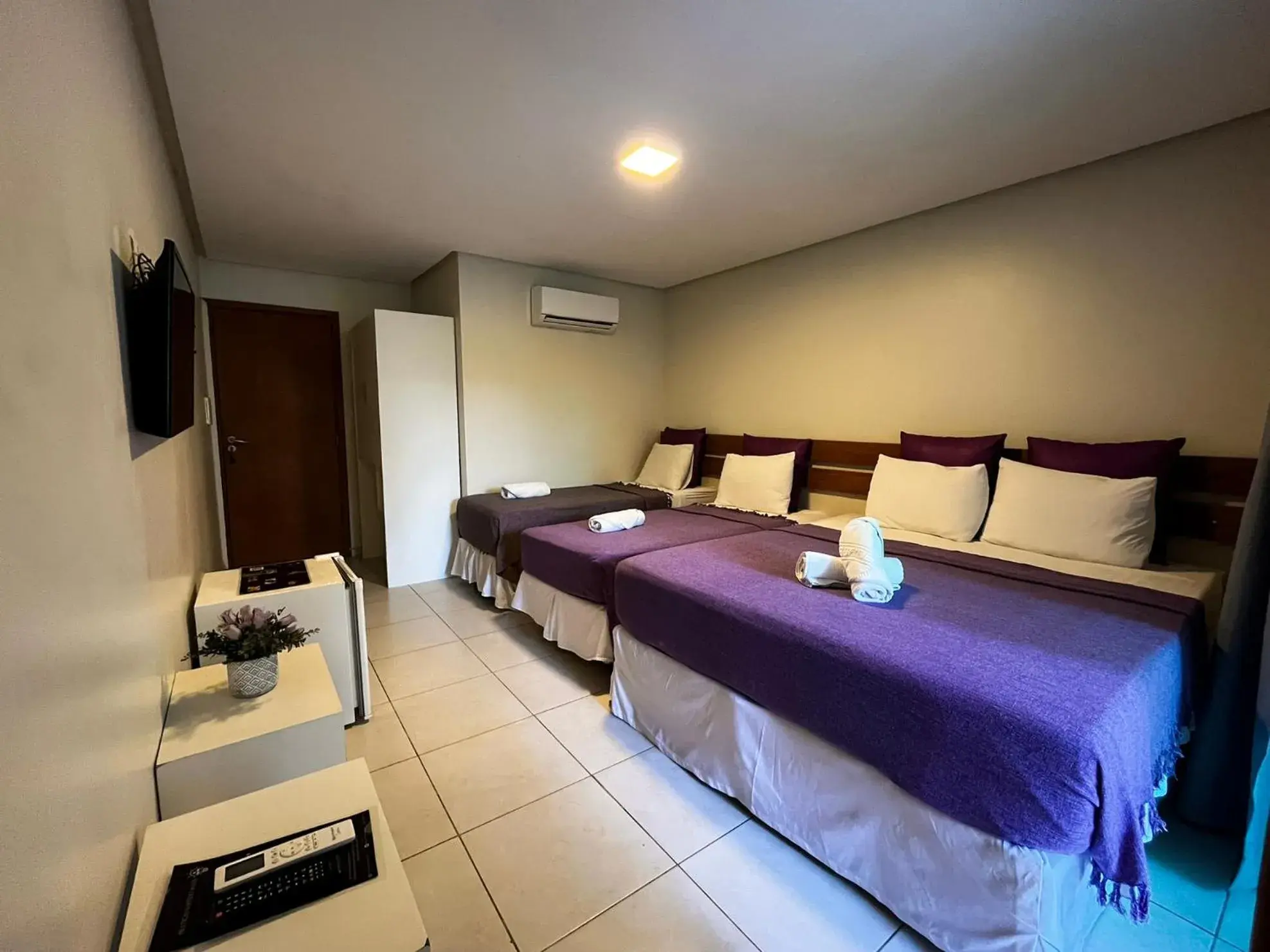 Quadruple Room with Balcony in Pousada Unaí Quadruple Room with Balcony in Pousada Unaí