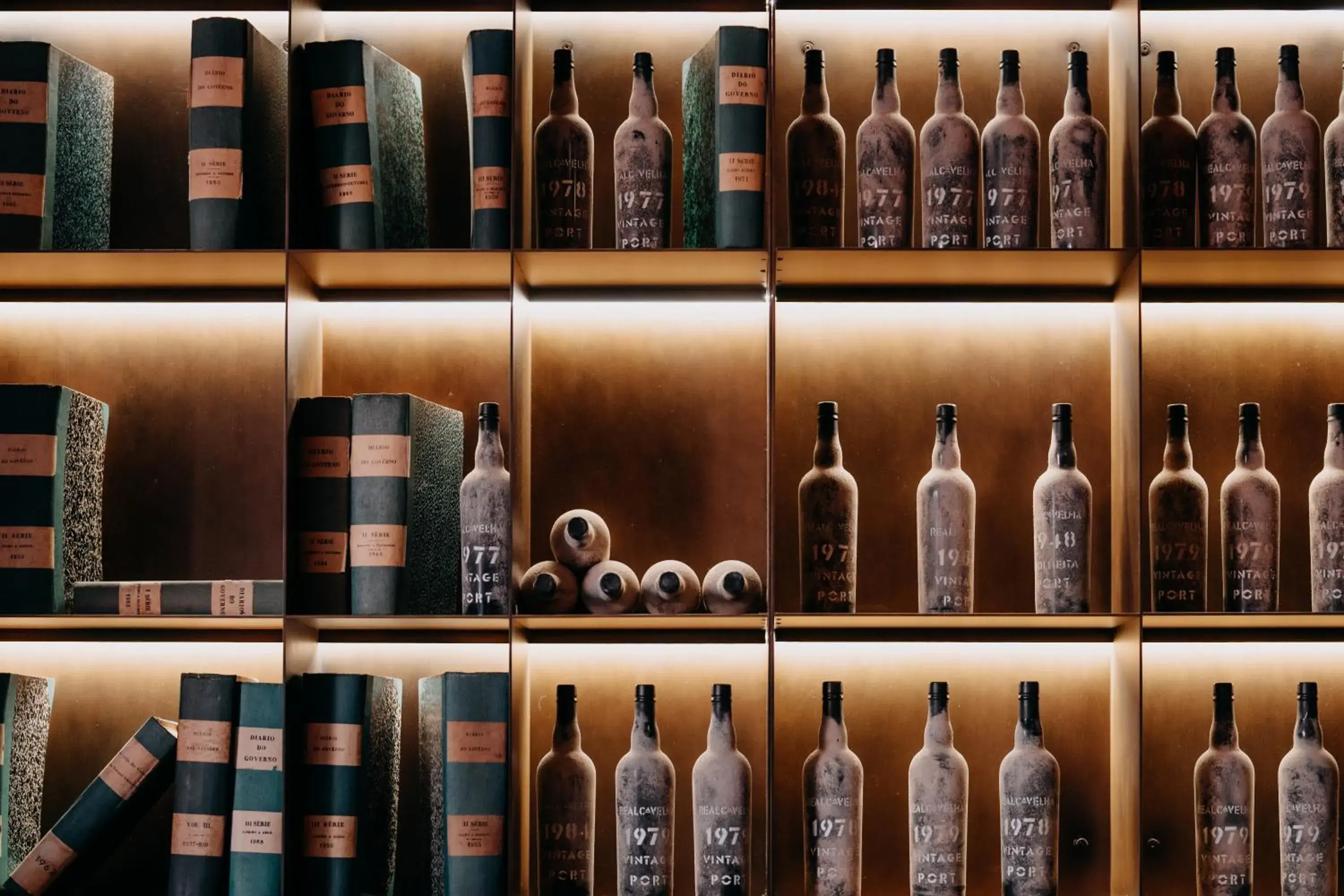 Restaurant/places to eat in Casa da Companhia Hotel & Spa, Vignette Collection by IHG Restaurant/places to eat in Casa da Companhia Hotel & Spa, Vignette Collection by IHG