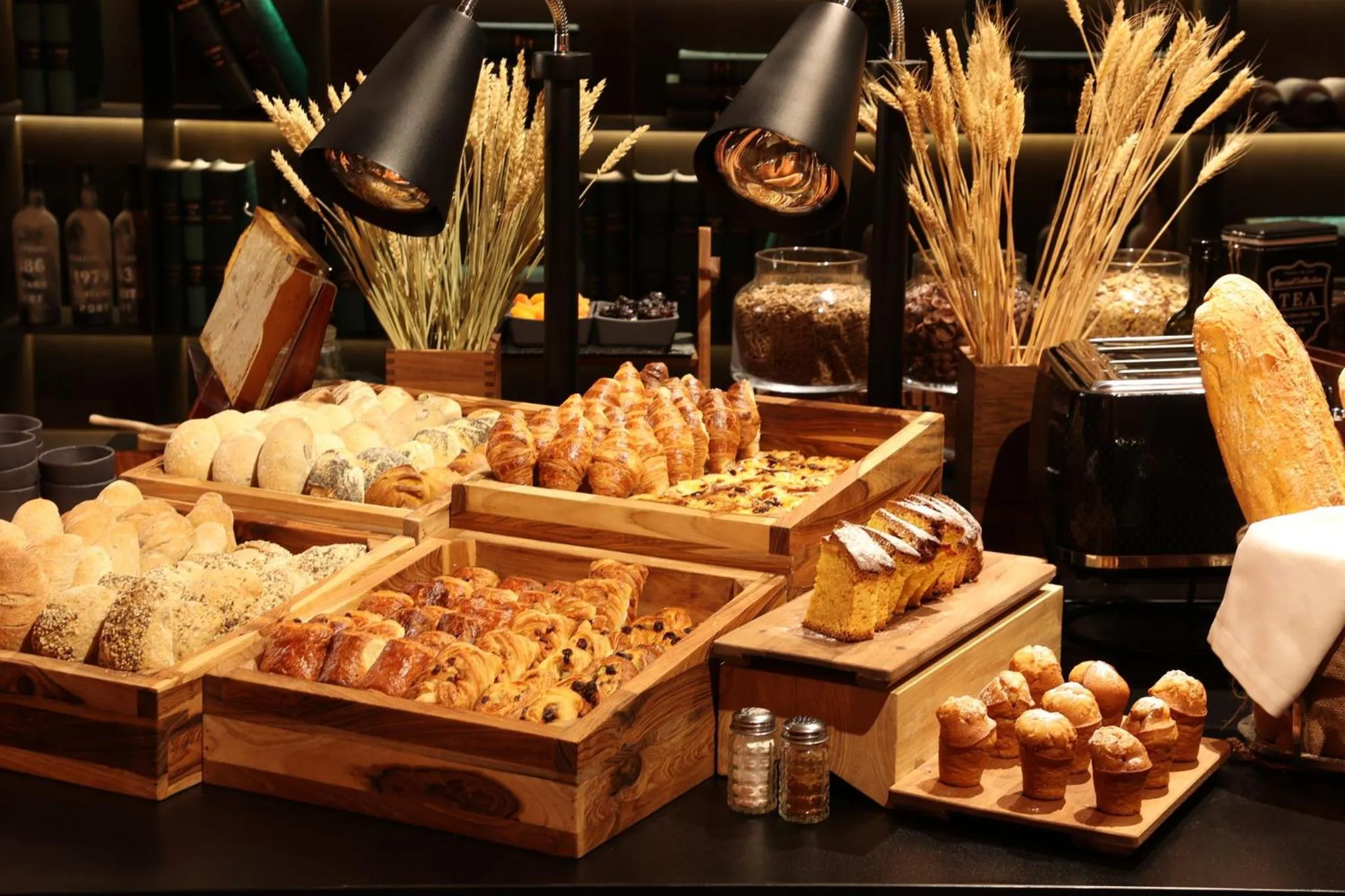 Breakfast in Casa da Companhia Hotel & Spa, Vignette Collection by IHG