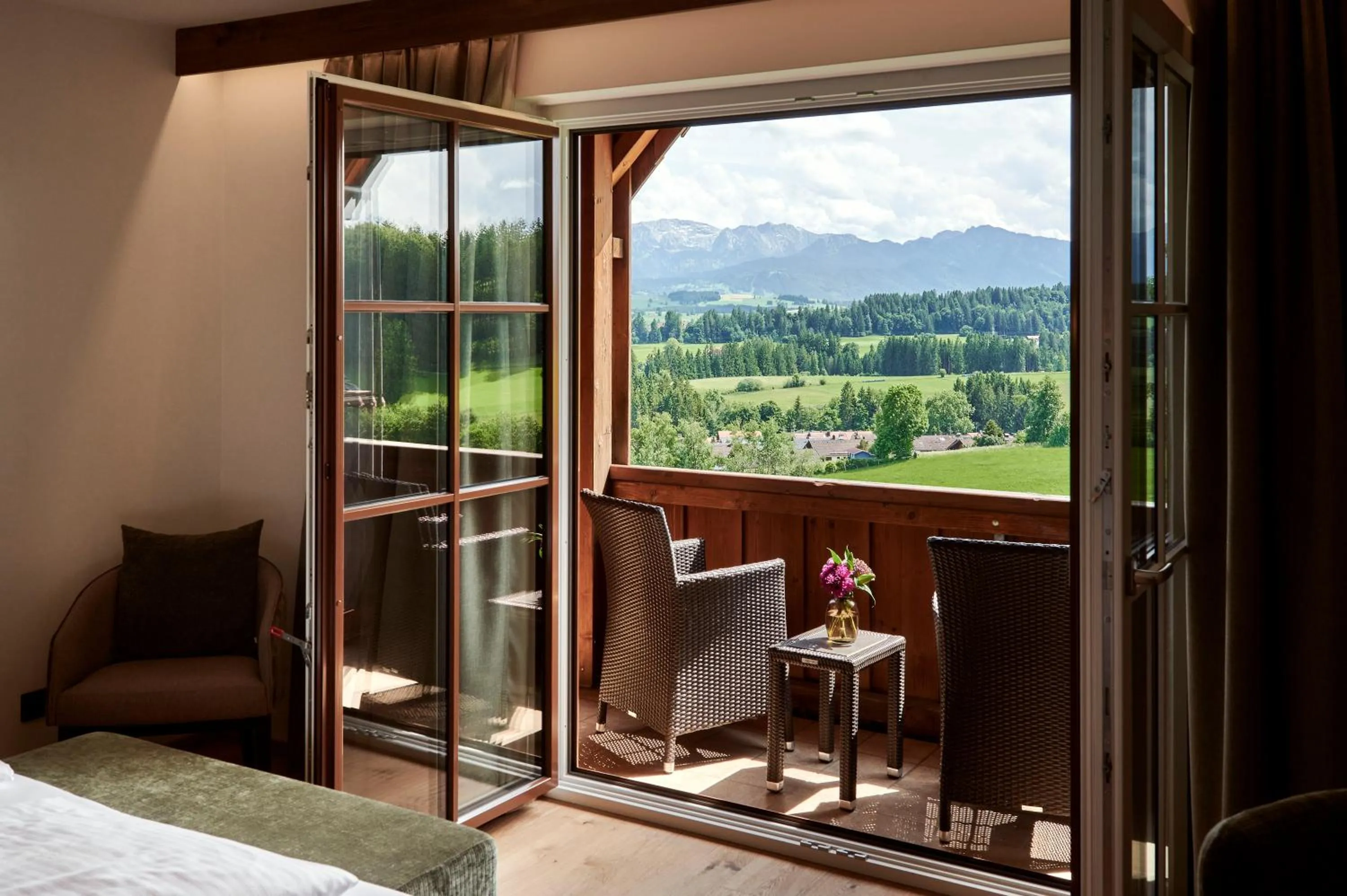 Hotel Auf der Gsteig GmbH