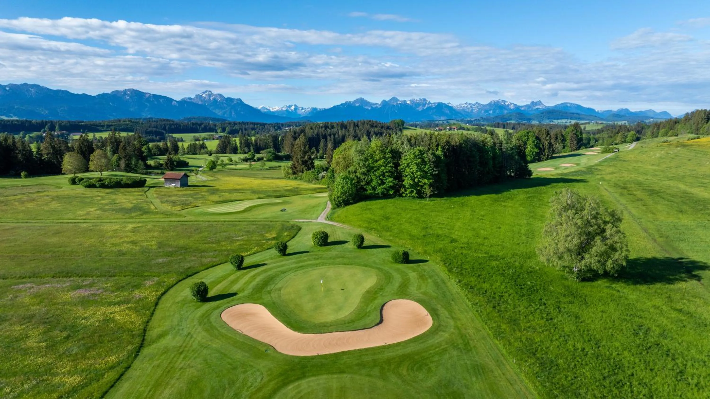 Hotel Auf der Gsteig GmbH