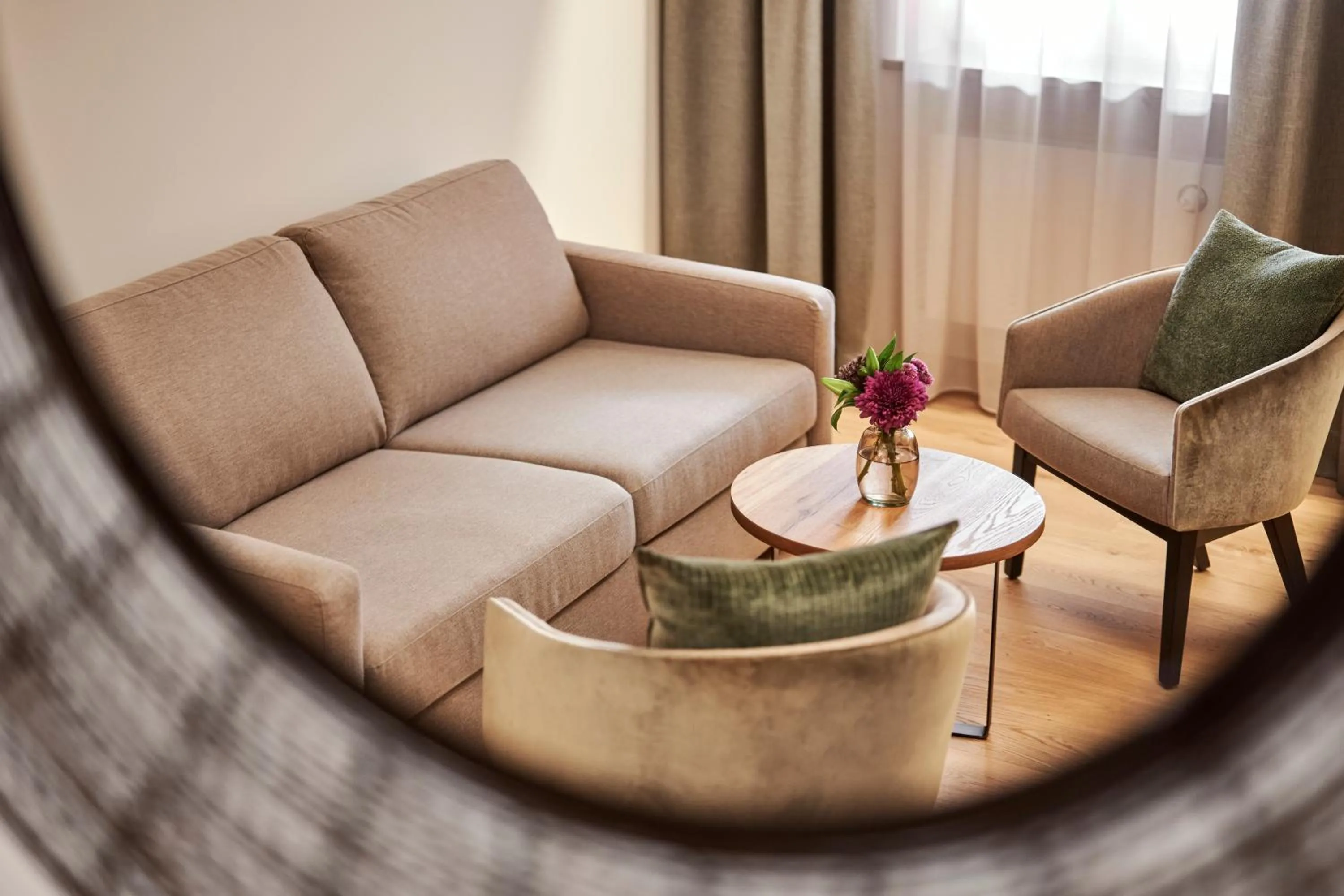 Hotel Auf der Gsteig GmbH