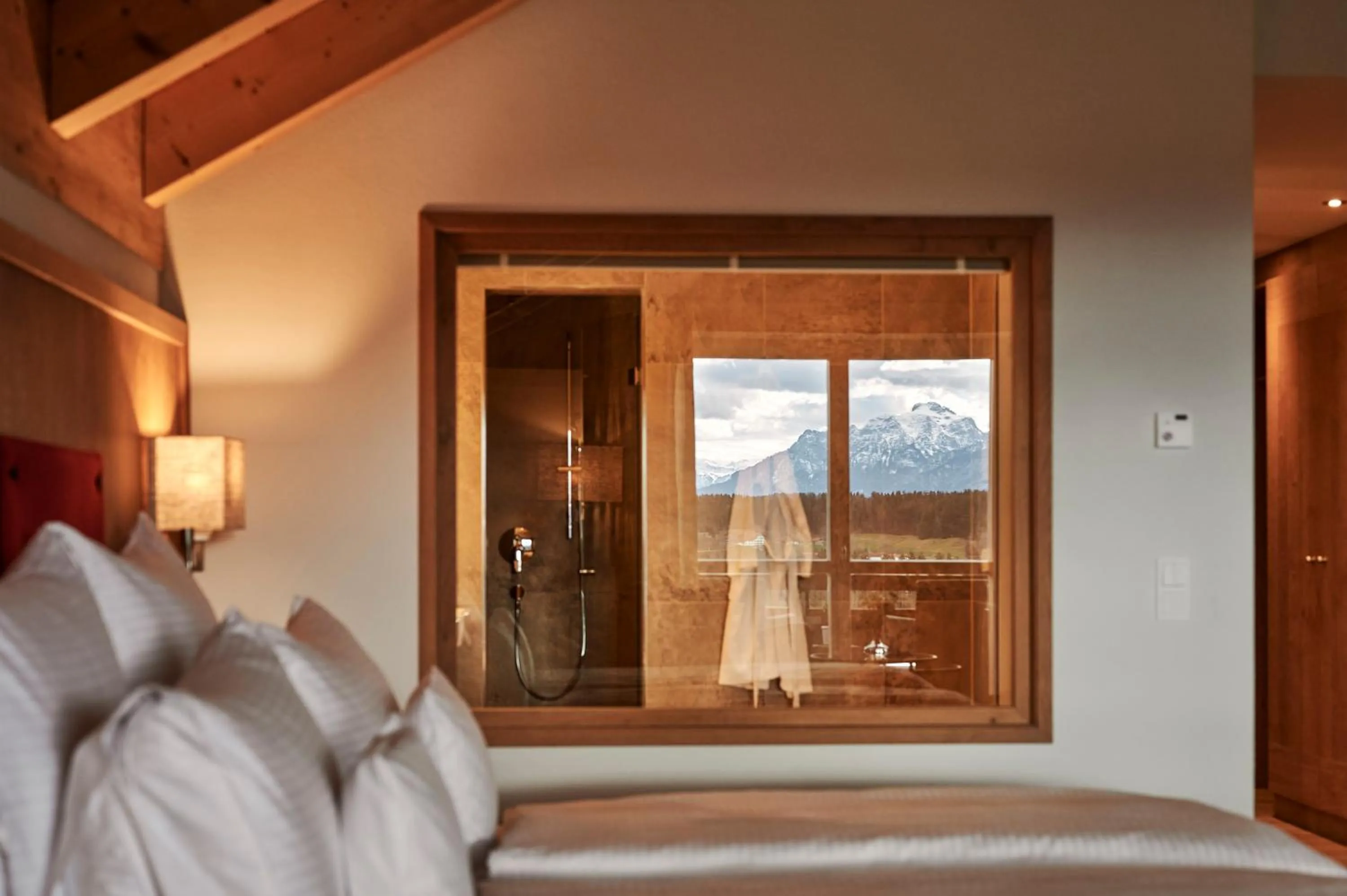 Bed in Hotel Auf der Gsteig GmbH