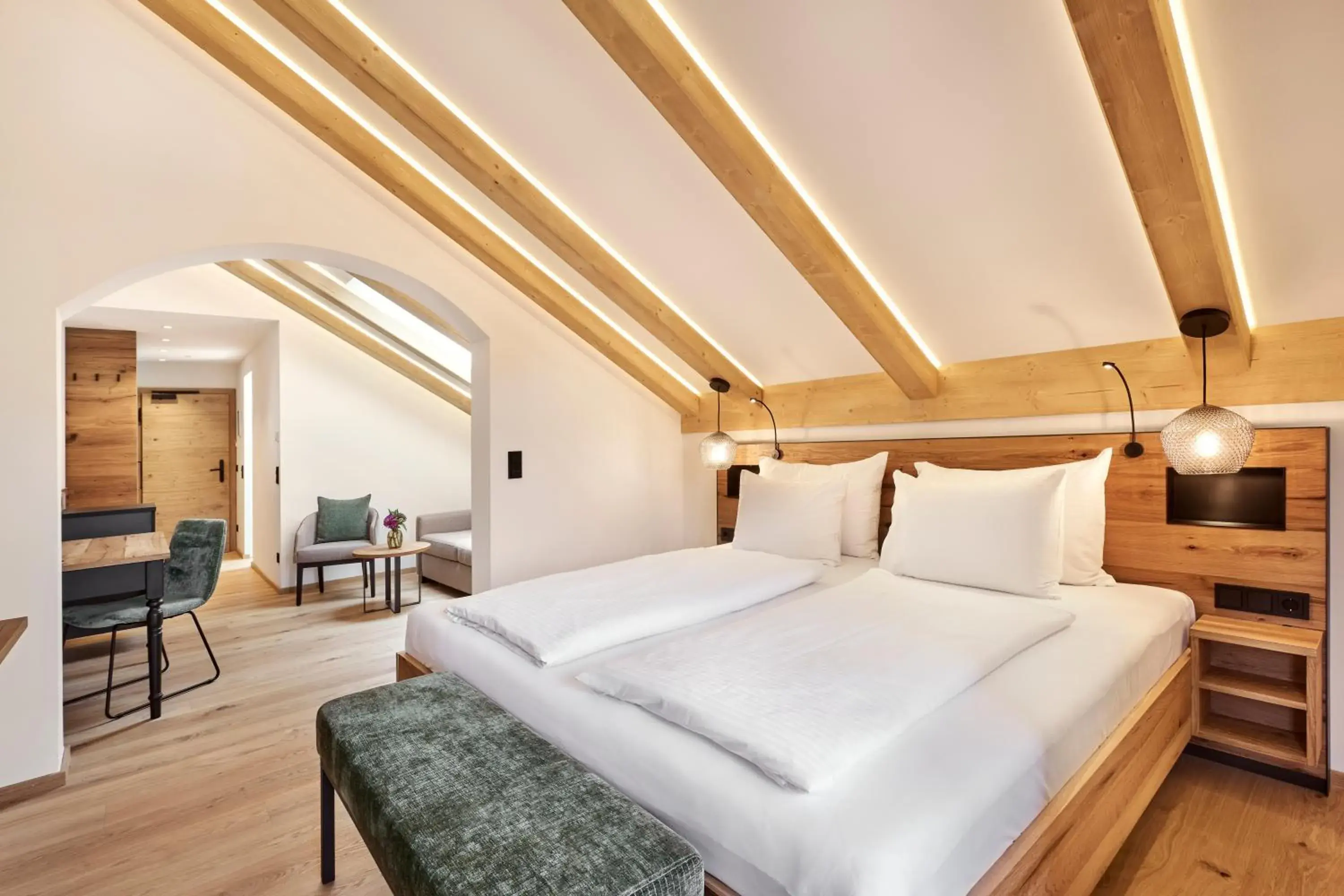 Country Style Suite - single occupancy in Hotel Auf der Gsteig GmbH Country Style Suite - single occupancy in Hotel Auf der Gsteig GmbH