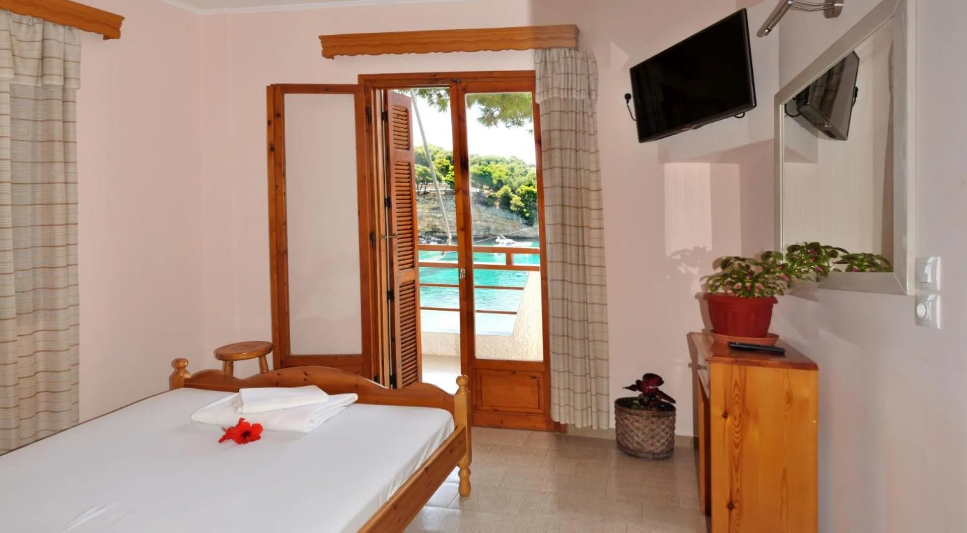 Bed in Pension Dimitris