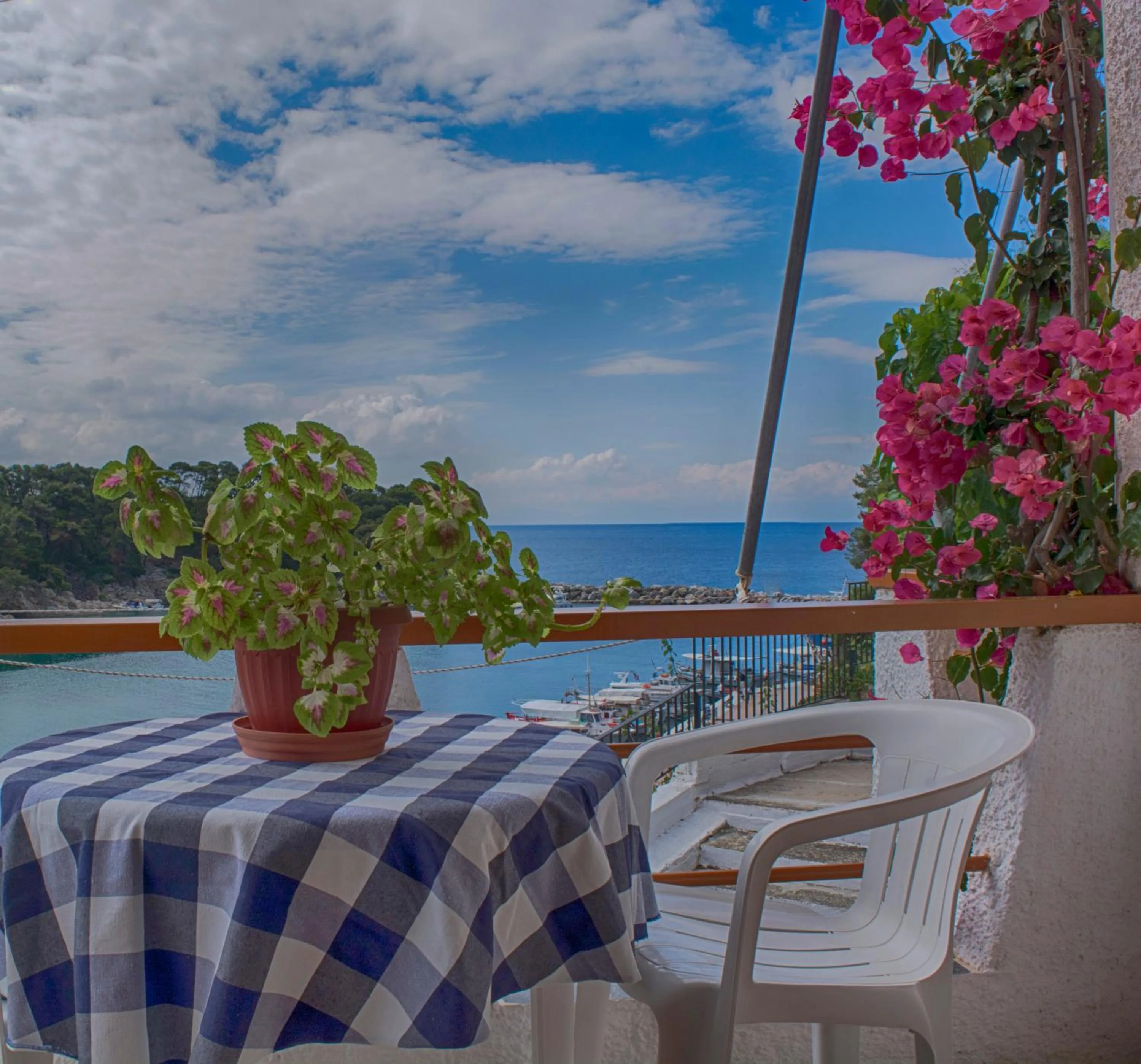 Pension Dimitris