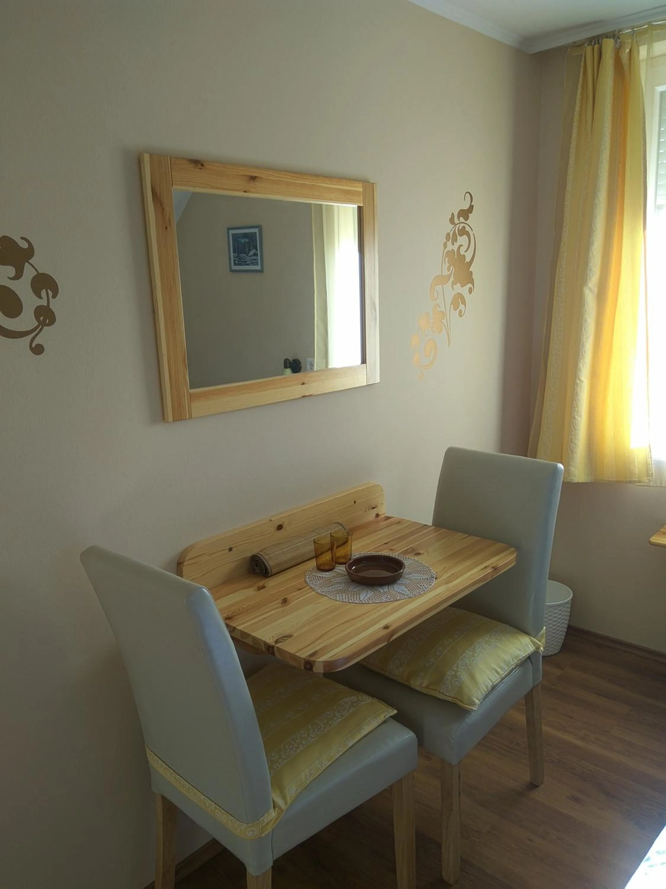 Three-Bedroom Apartment in Forrás-G Vendégház
