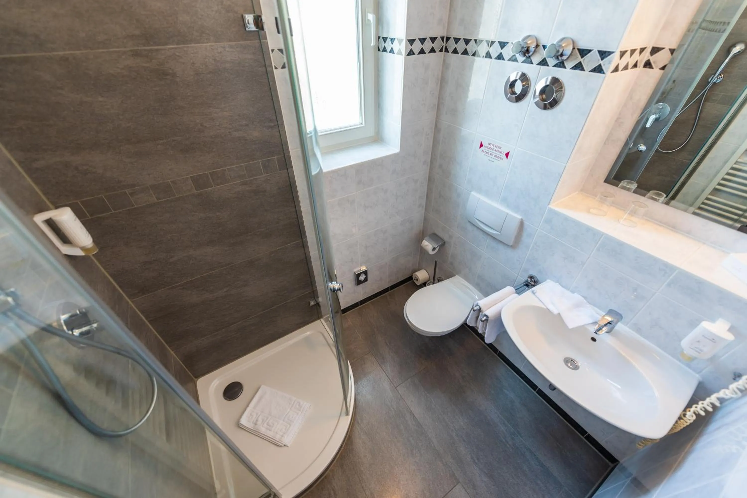 Bathroom in Hotel Garni Getreuer Eckart