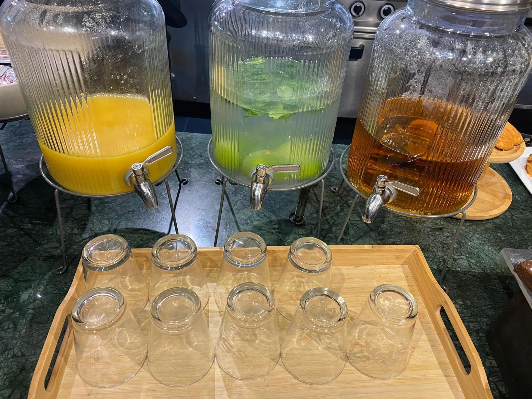 Food and drinks in La Bourse Hotel