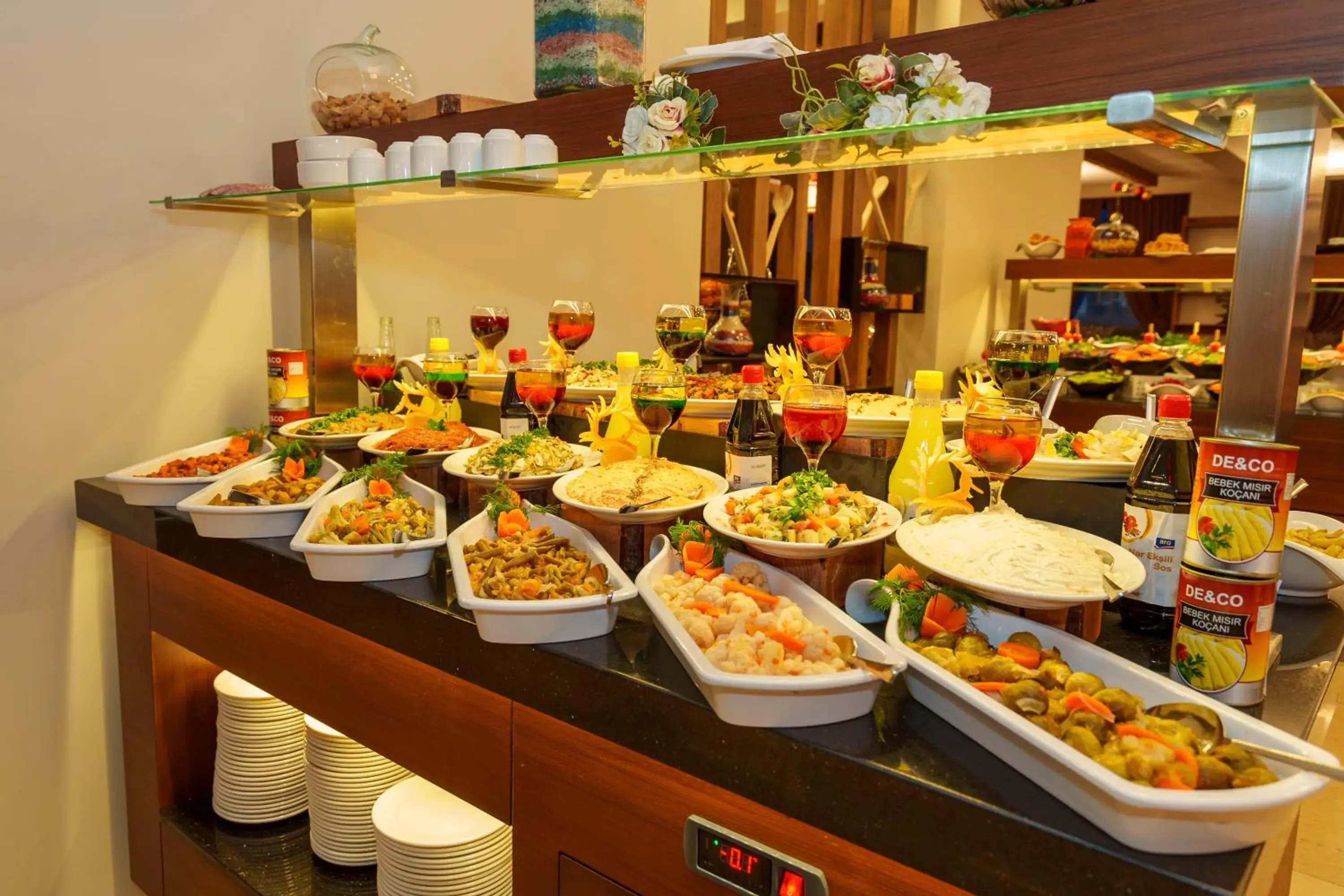 Food and drinks in Library Hotel Erciyes Food and drinks in Library Hotel Erciyes