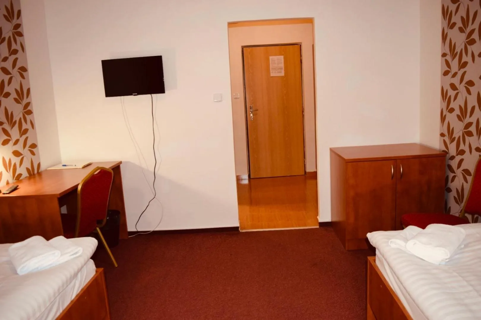 TV and multimedia, Bed in LC - Hotel Ostrava