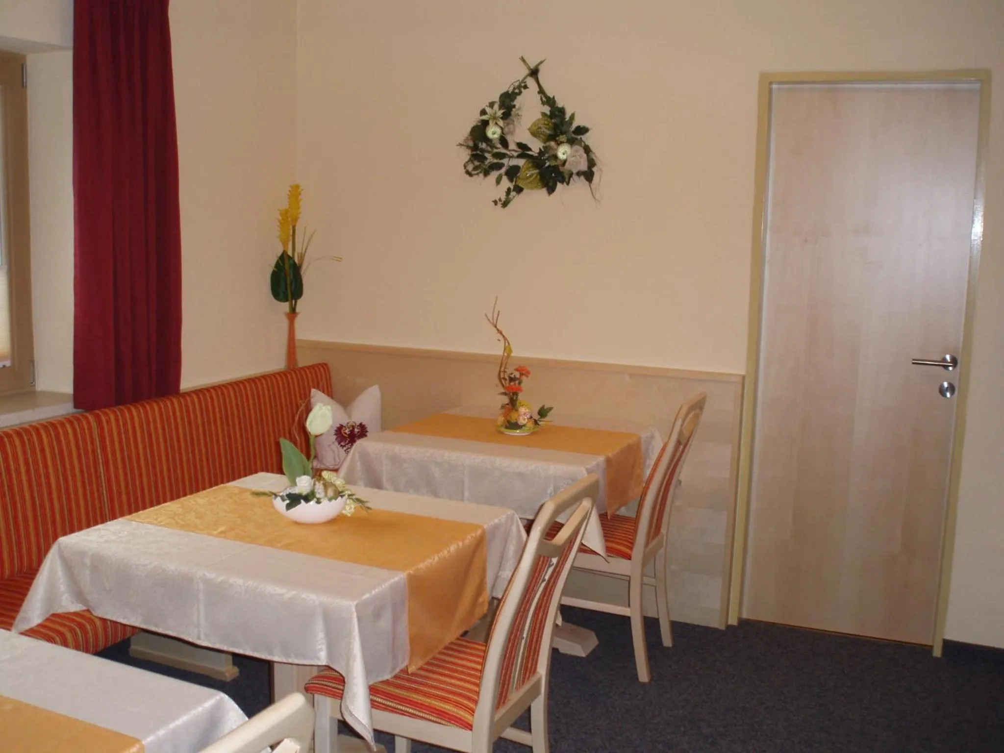 Food and drinks in Haus Wiesenblick