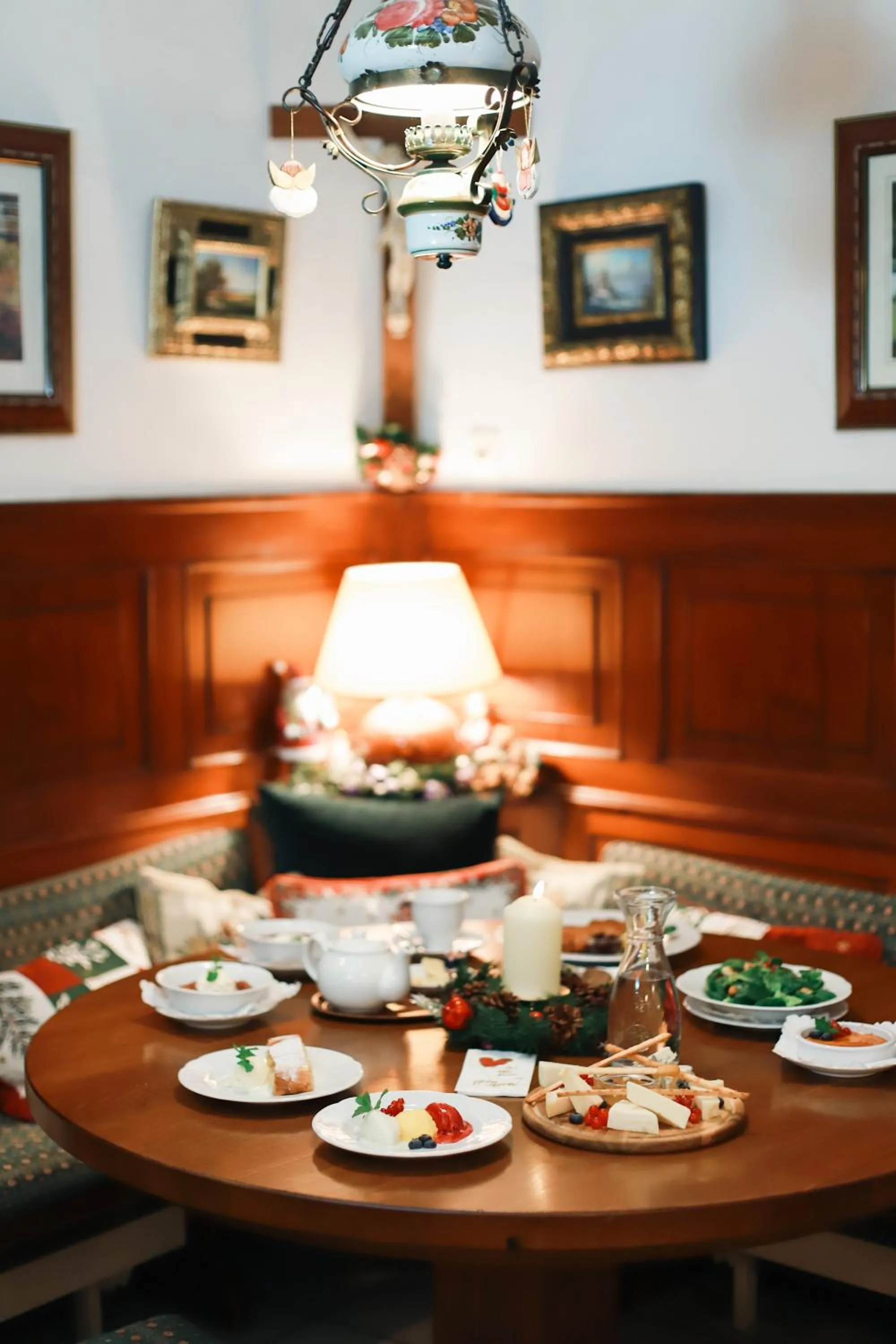 Restaurant/places to eat in Hotel Rathausglöckel