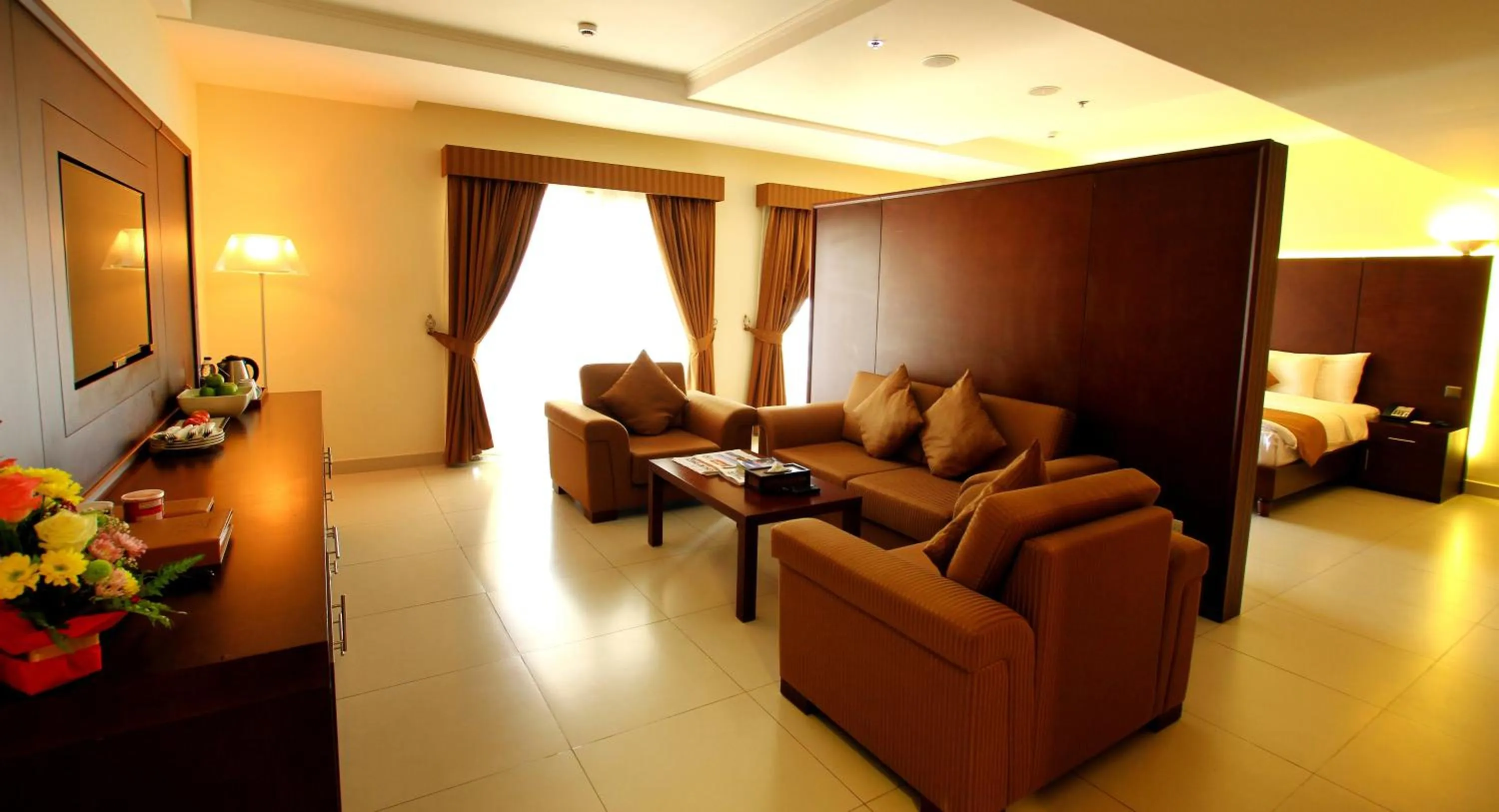 Communal lounge/ TV room in Sohar Beach Hotel