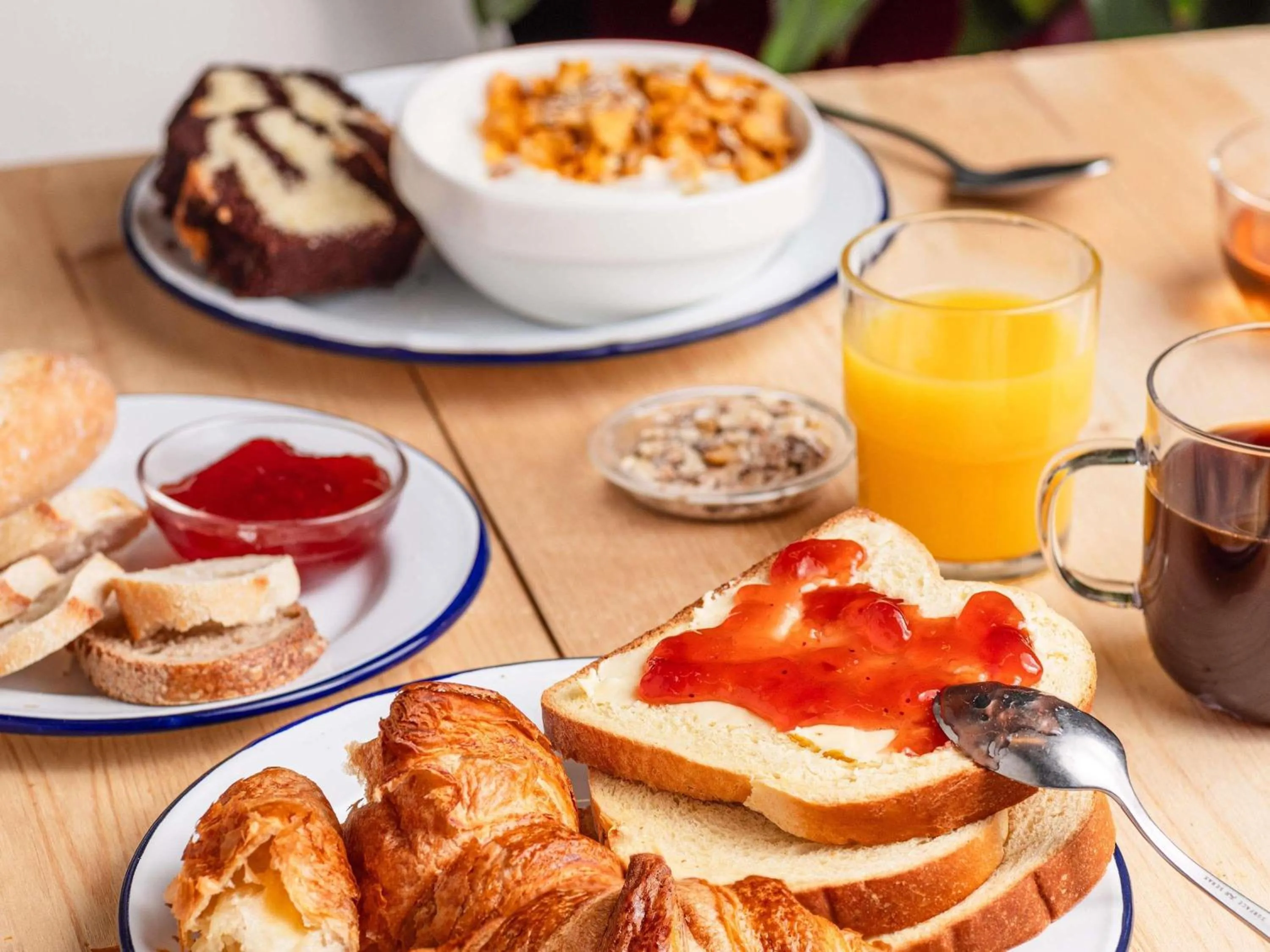 Breakfast in Ibis Budget Bilbao Arrigorriaga