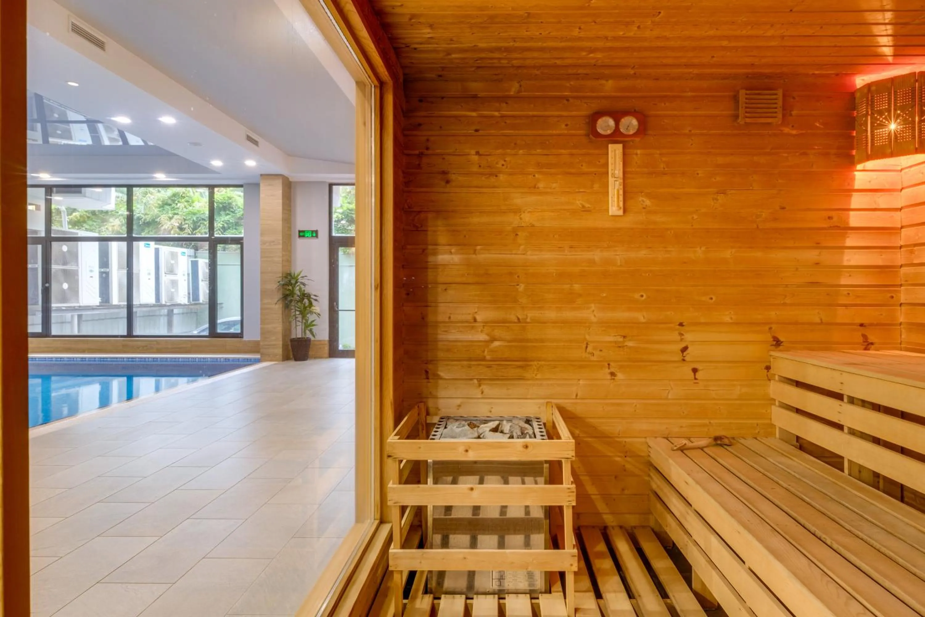 Swimming pool in Hotel Salvador