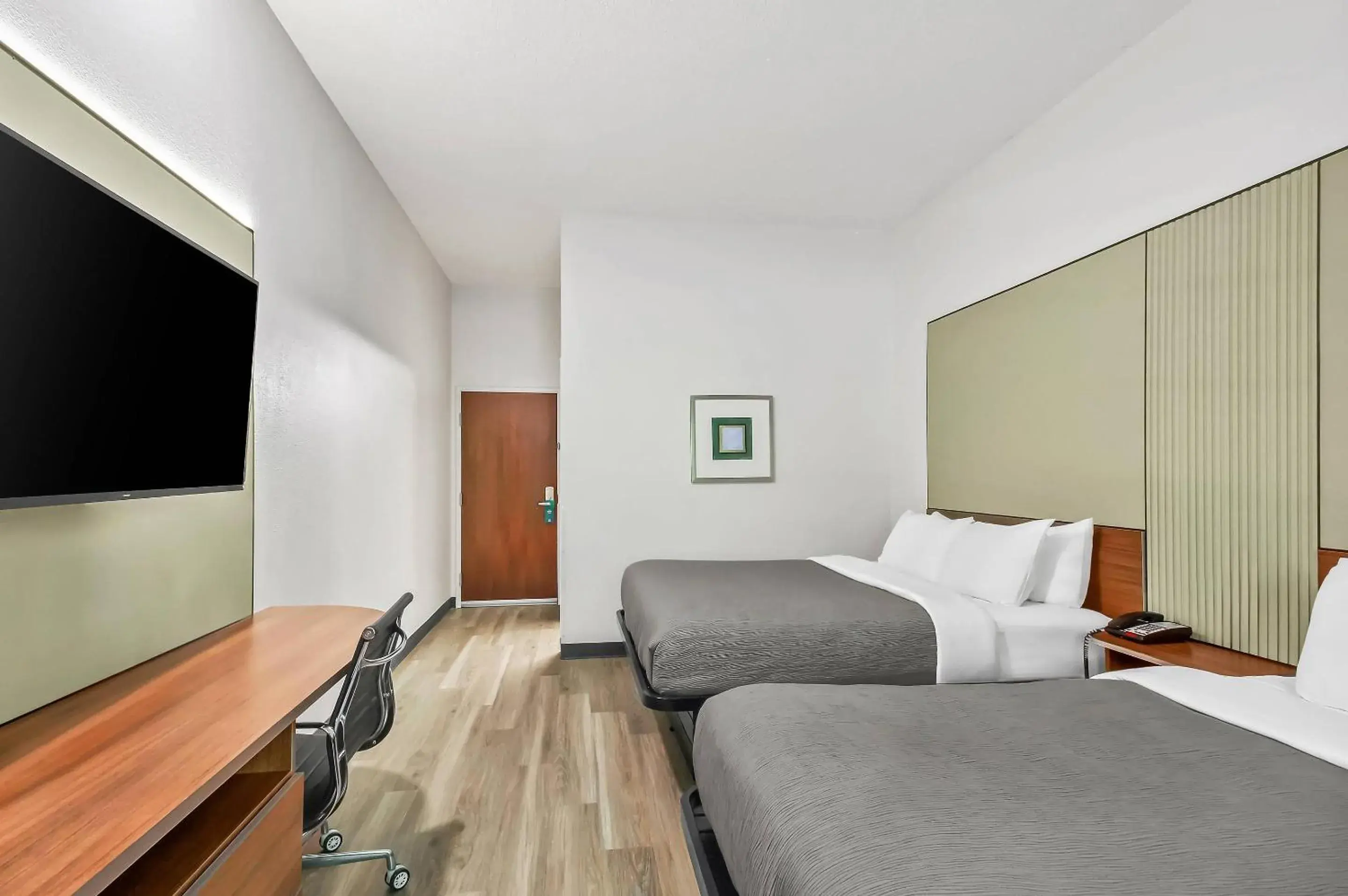 Bedroom, Bed in Quality Inn & Suites Bedroom, Bed in Quality Inn & Suites