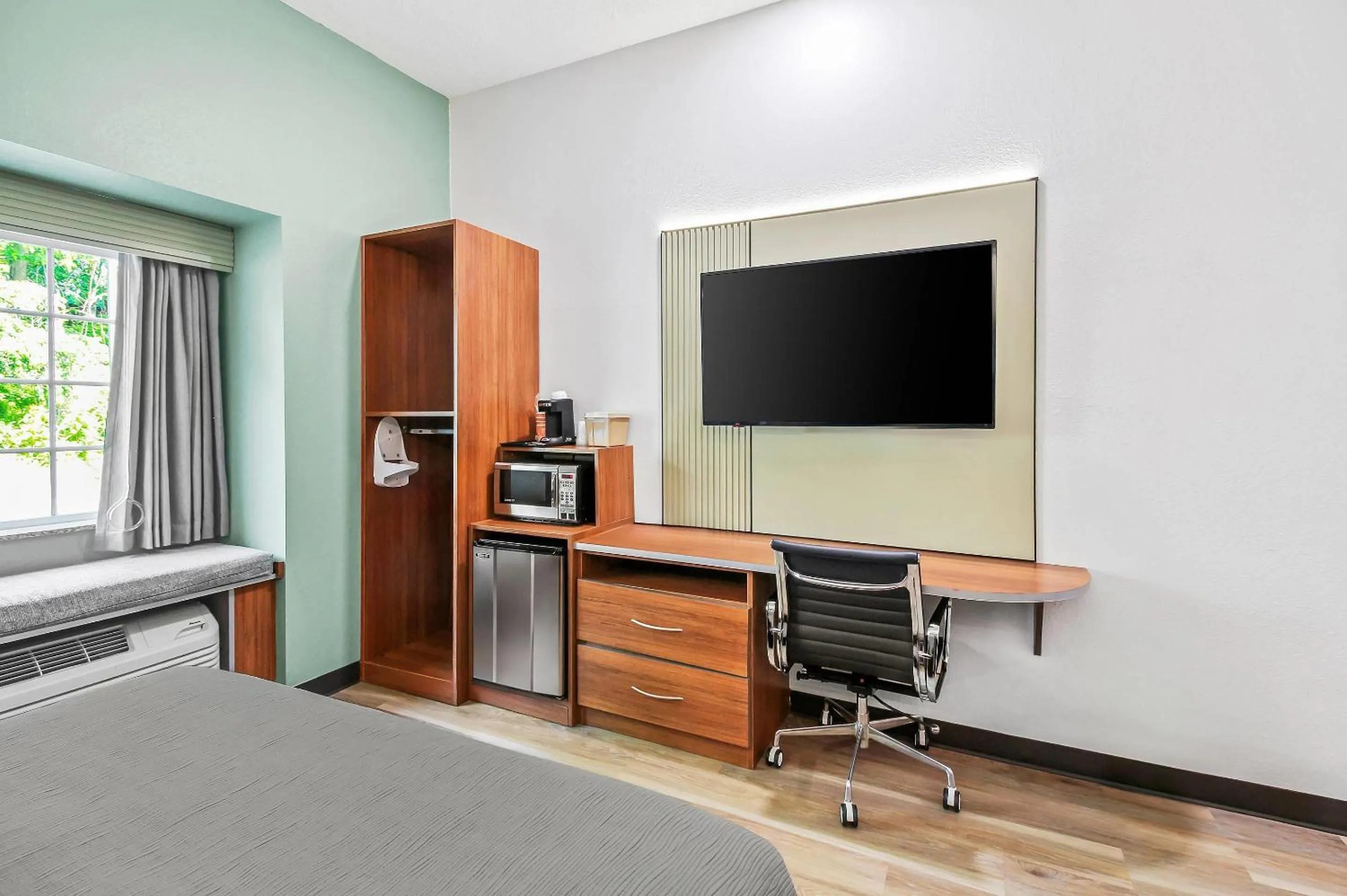 Bedroom, Bed in Quality Inn & Suites