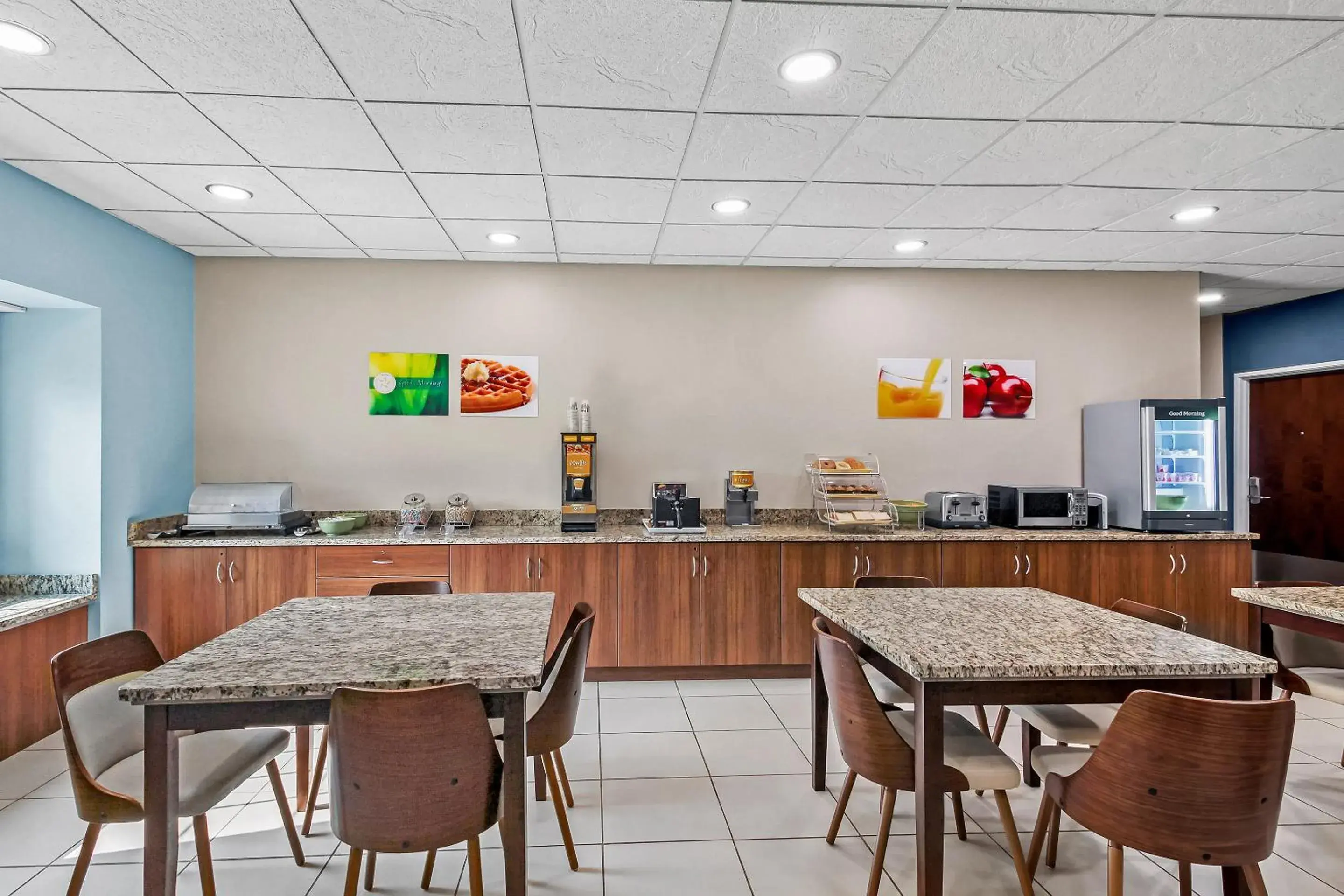 Quality Inn & Suites Quality Inn & Suites