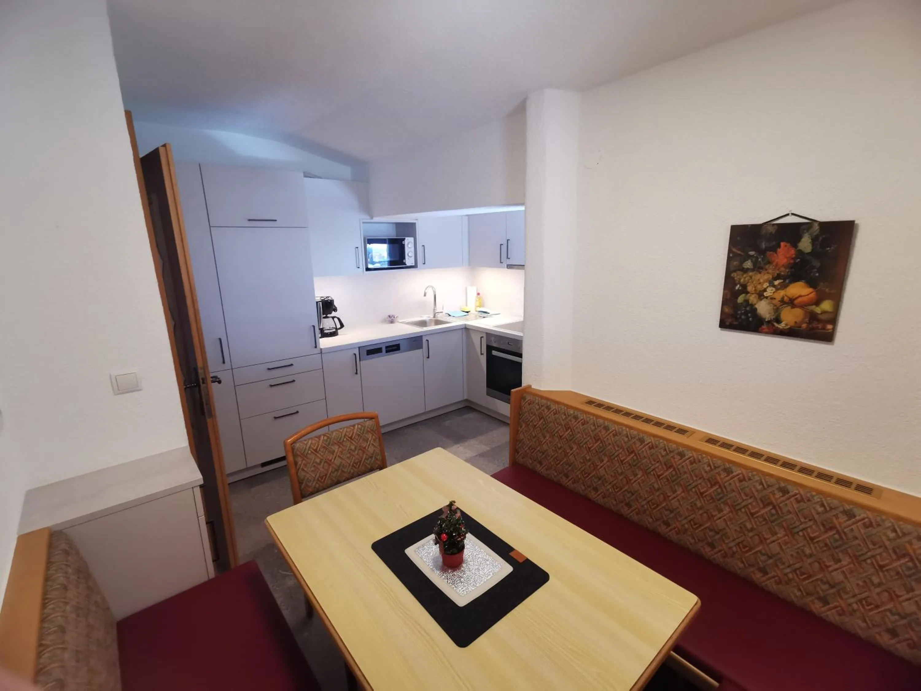 Kitchen or kitchenette in Apart Kofler's Panorama-Zillertal