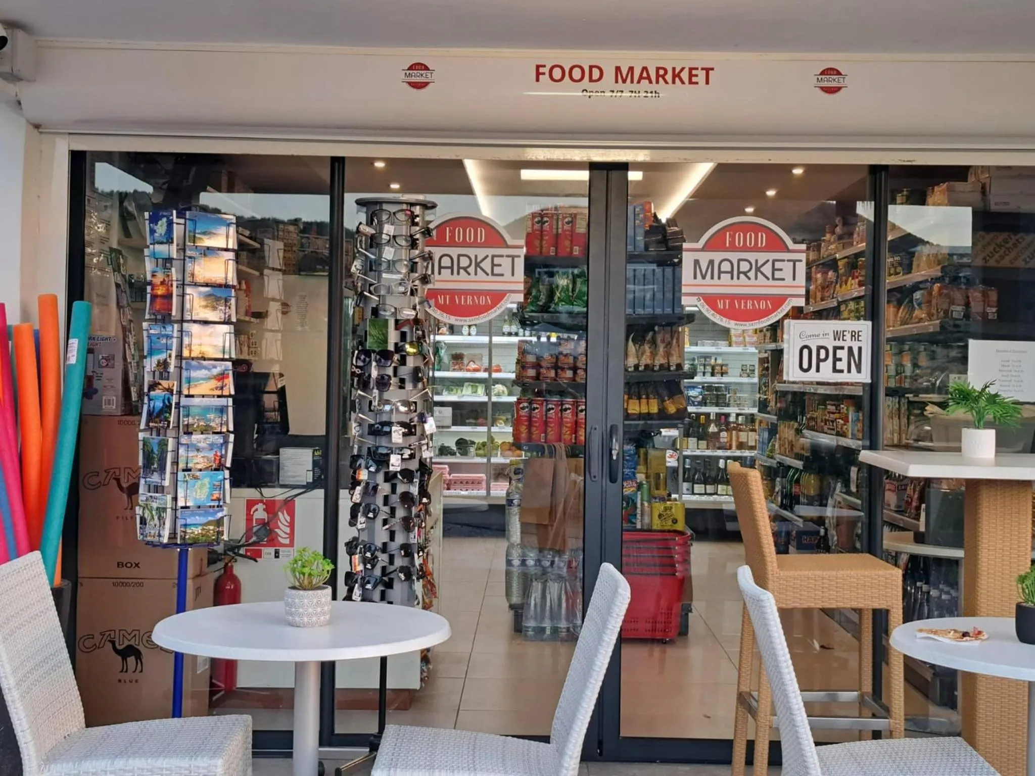 Supermarket/grocery shop in Studio Orient Bay