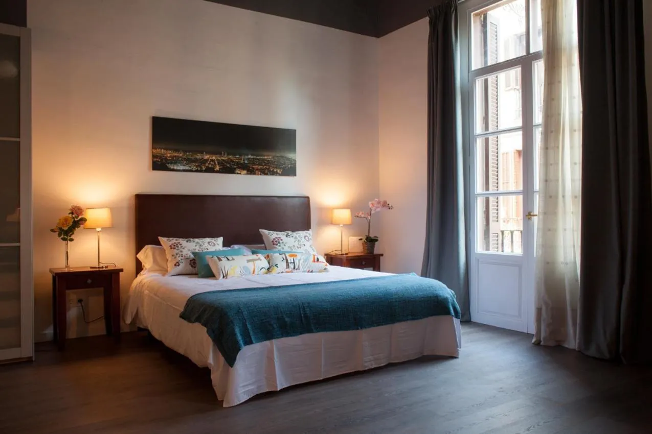 Photo of the whole room, Bed in Colom Apartments