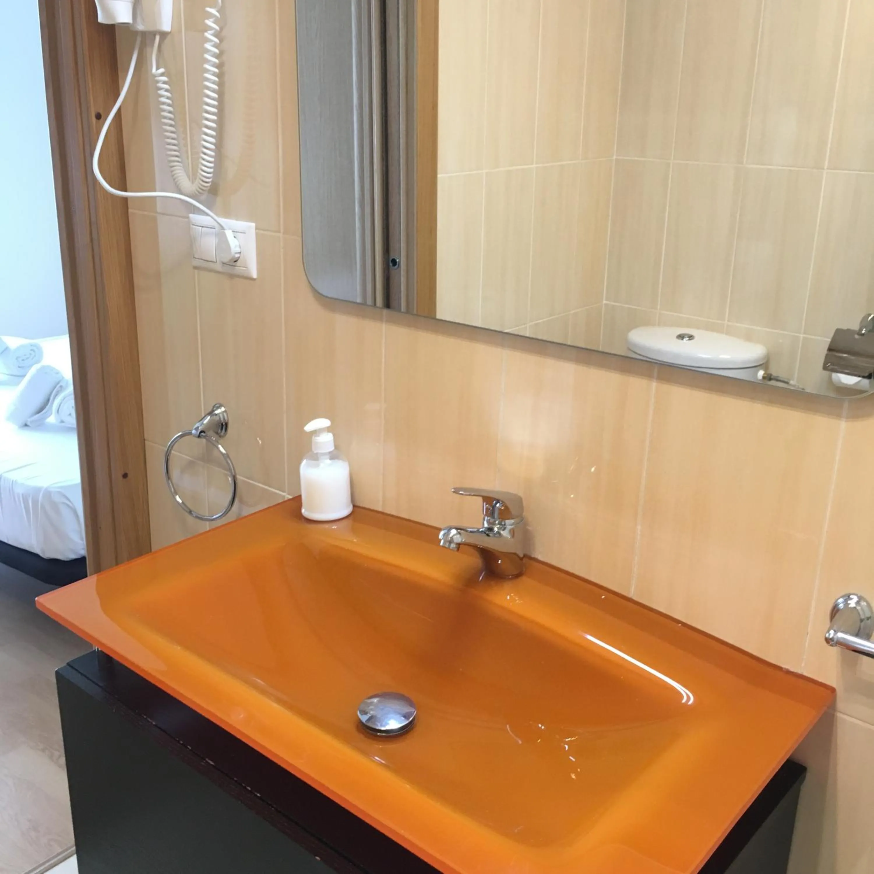 Bathroom in Apartamentos Port