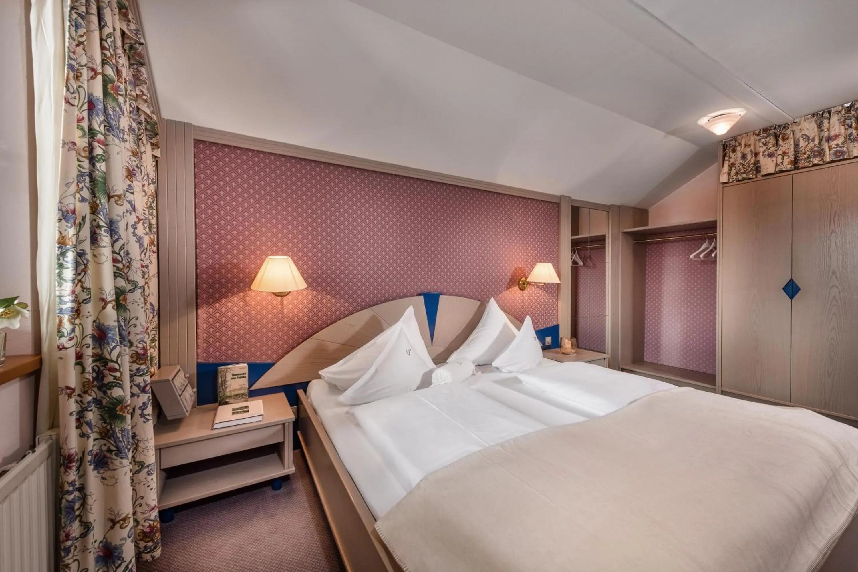 Bed in Hotel St. Oswald