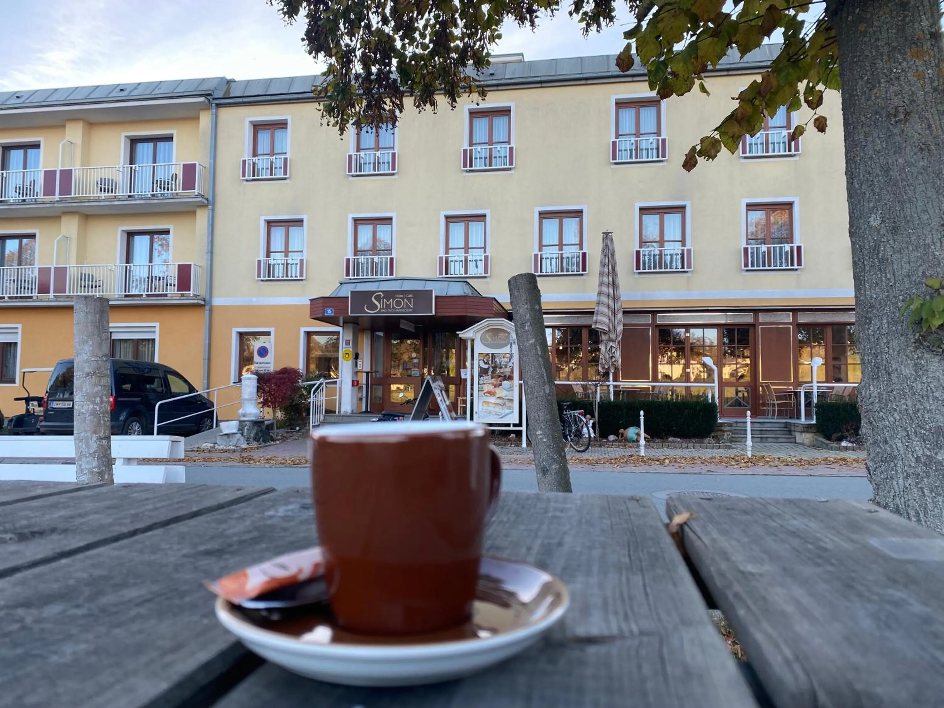 Property building in Simon - Hotel & Café