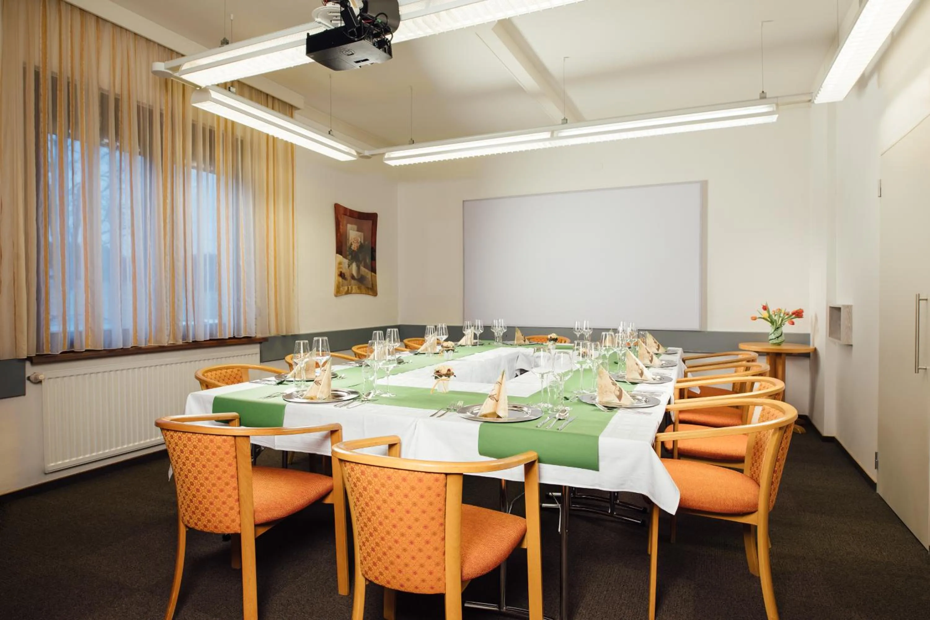 Restaurant/places to eat in Simon - Hotel & Café