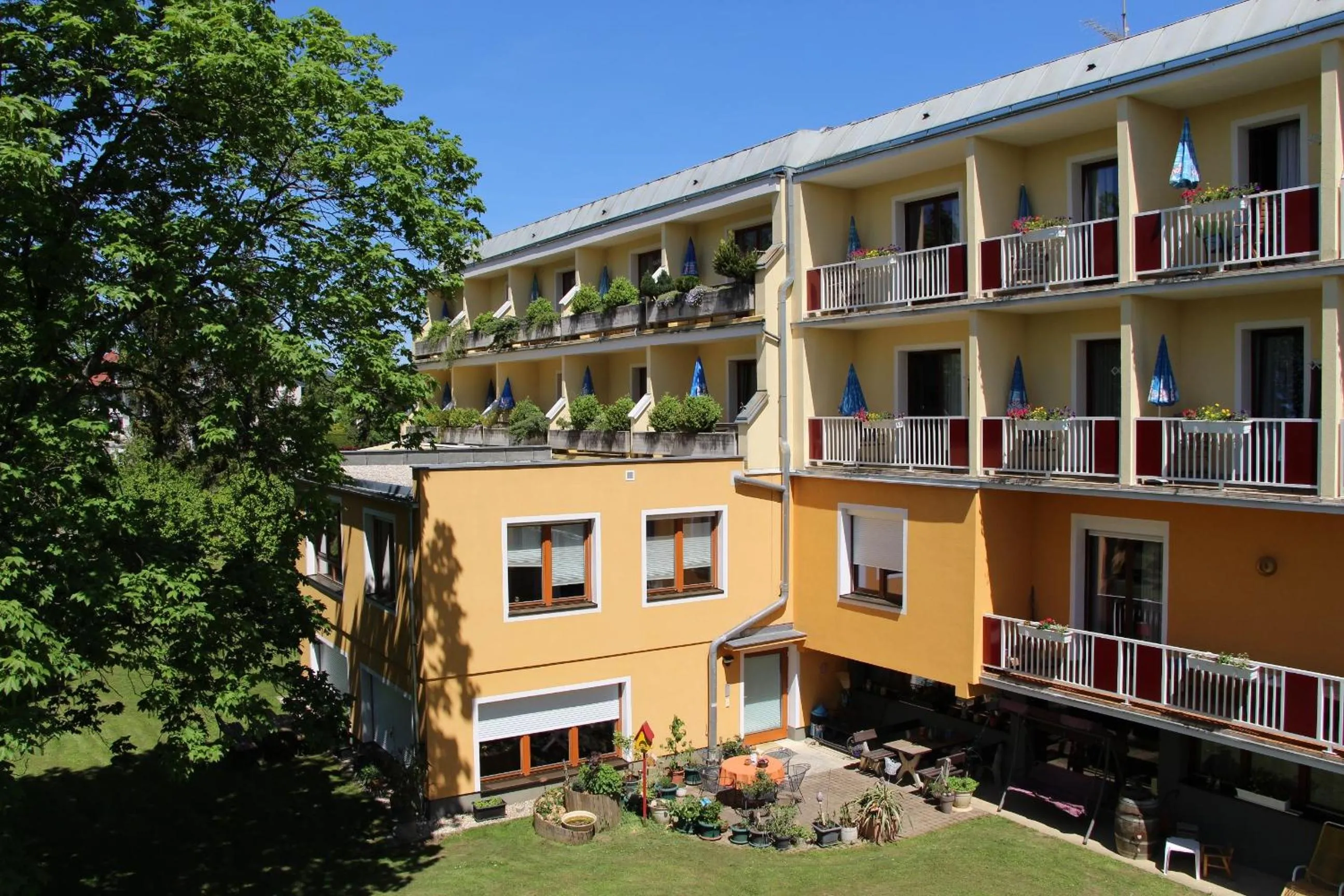 Off site in Simon - Hotel & Café