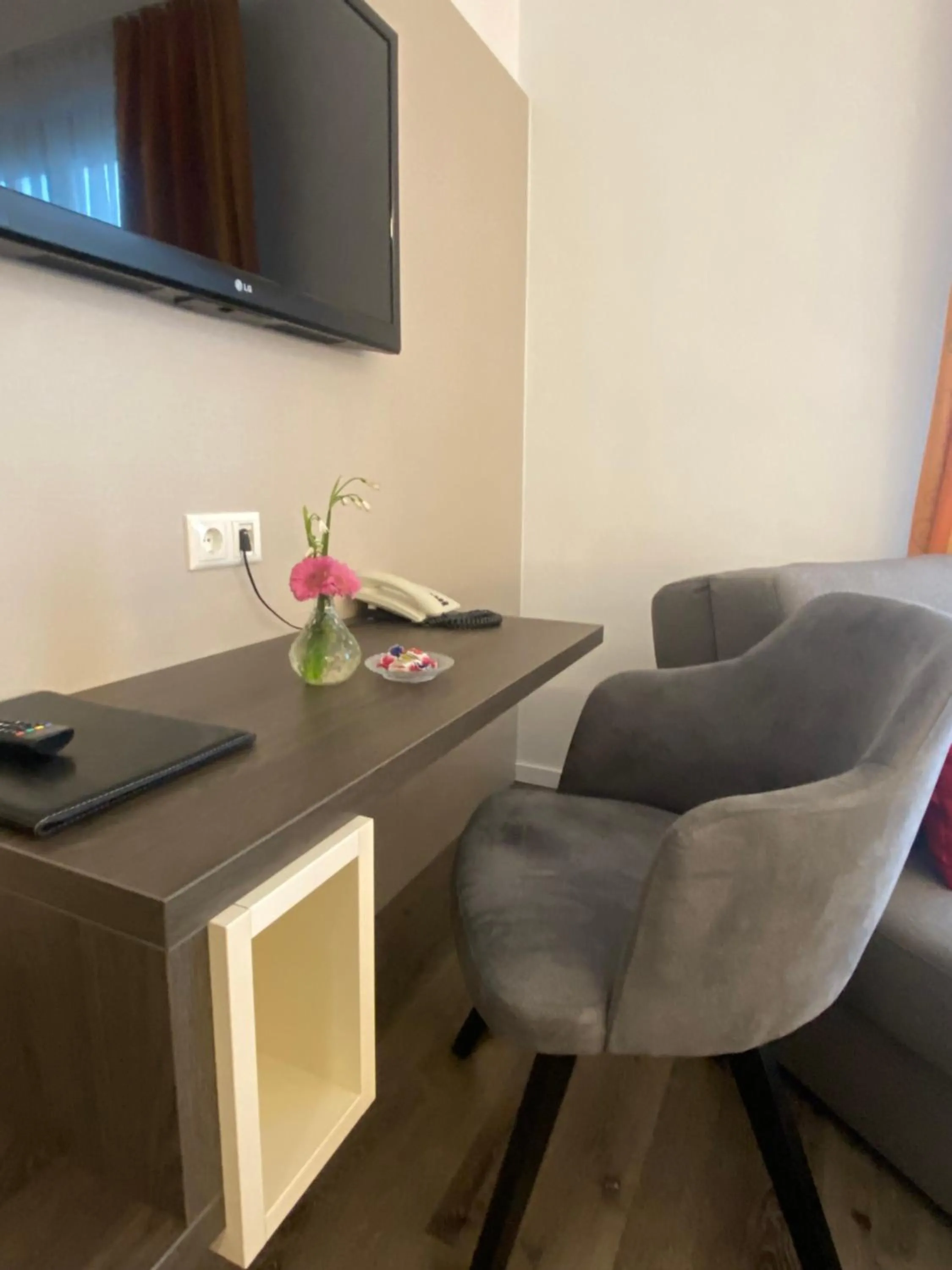Photo of the whole room in Simon - Hotel & Café