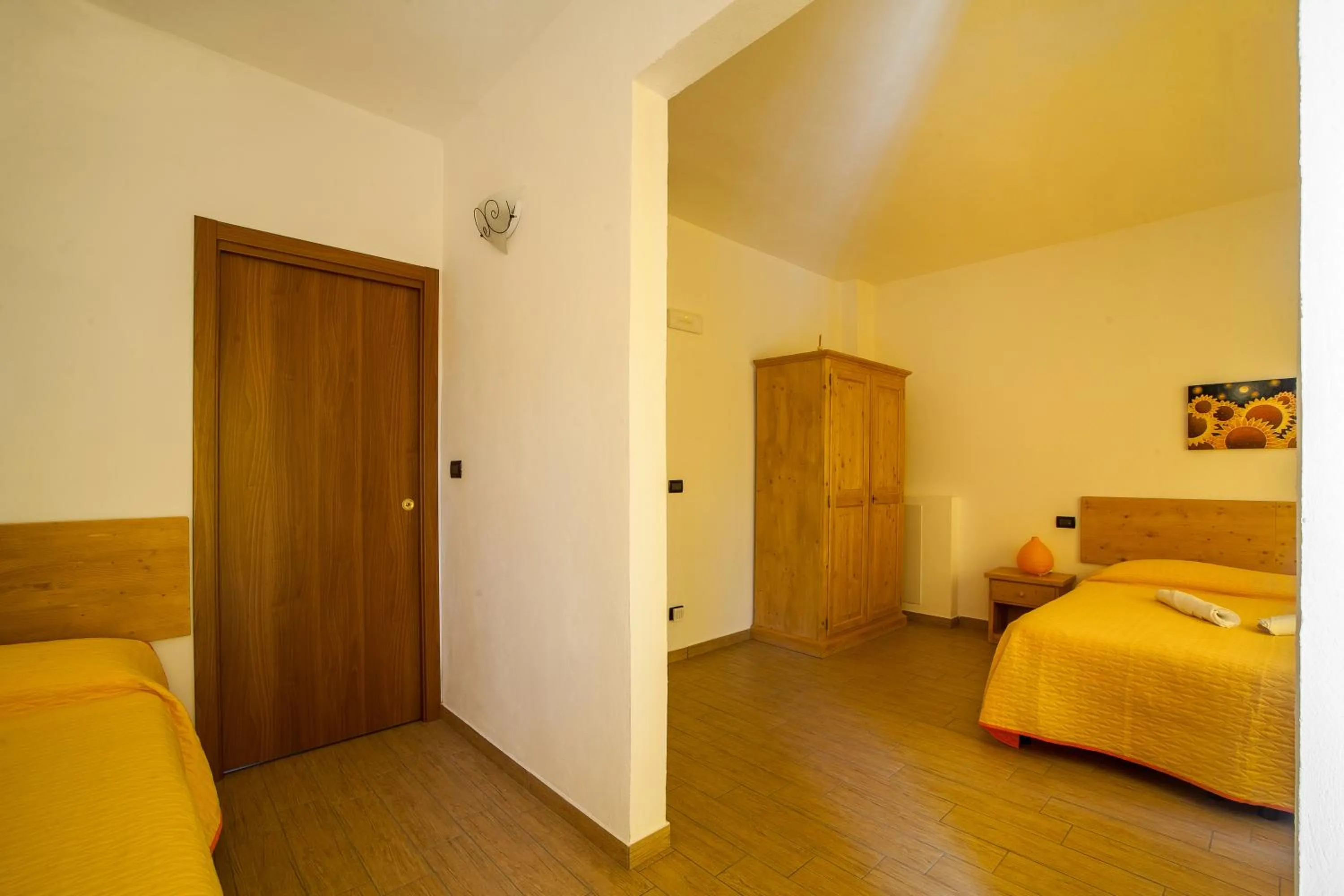 Bedroom, Bed in I Due Orfici