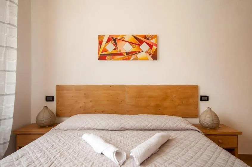 Bedroom, Bed in I Due Orfici