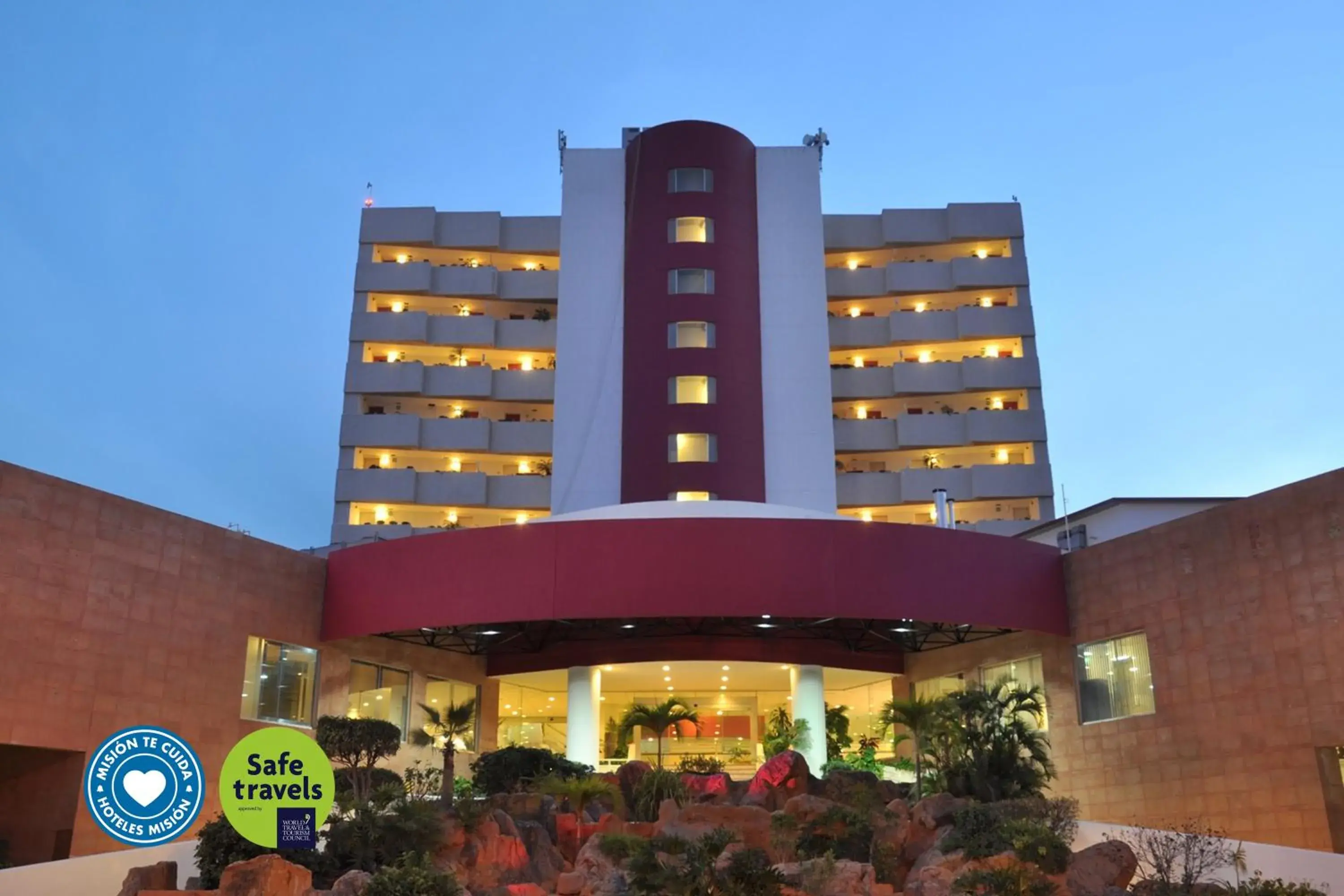 Facade/entrance in Mision Mazatlan Facade/entrance in Mision Mazatlan