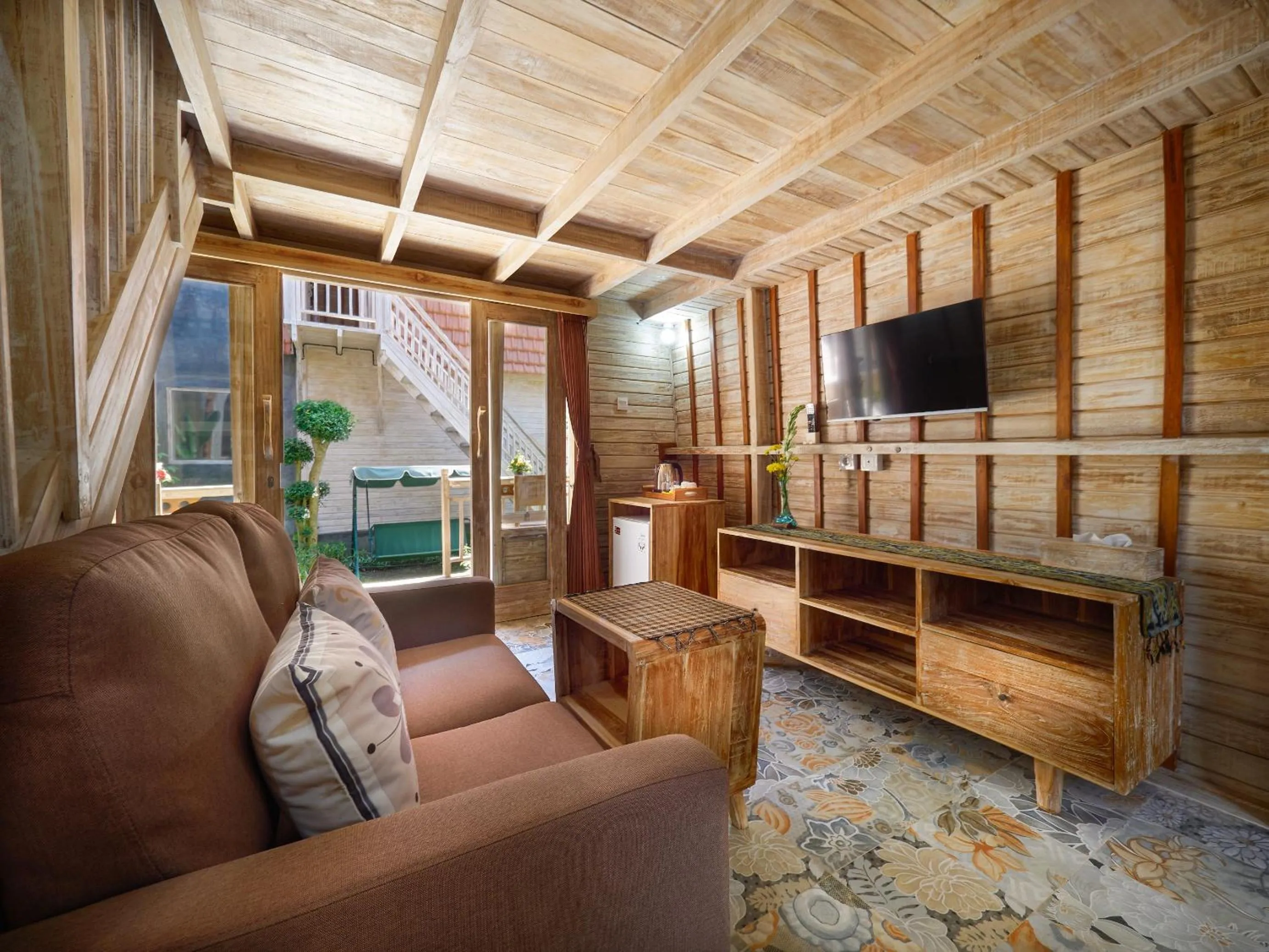 TV and multimedia in Wisnu Lumbung Uluwatu