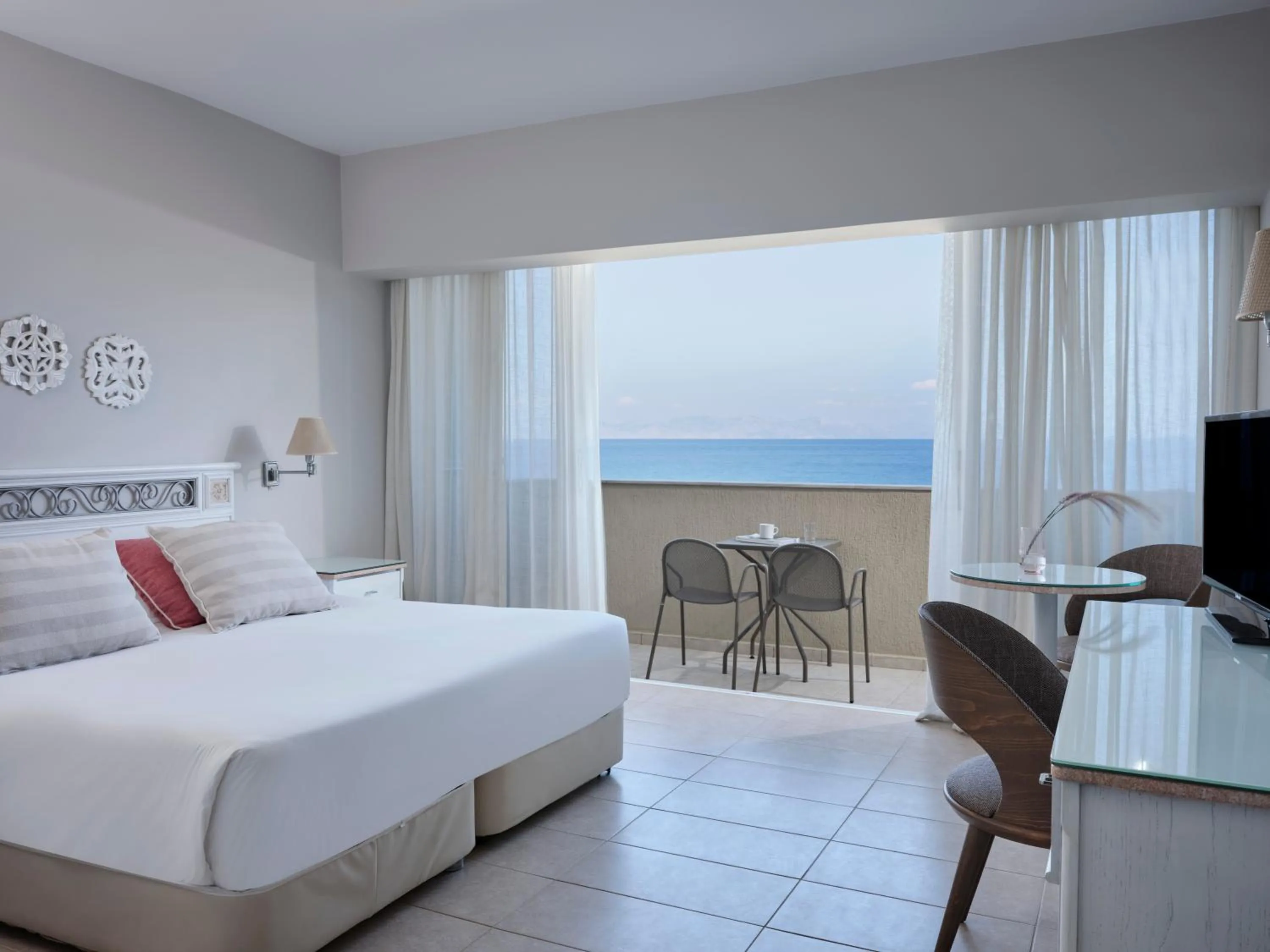 Bedroom, Bed in Atlantica Princess Hotel