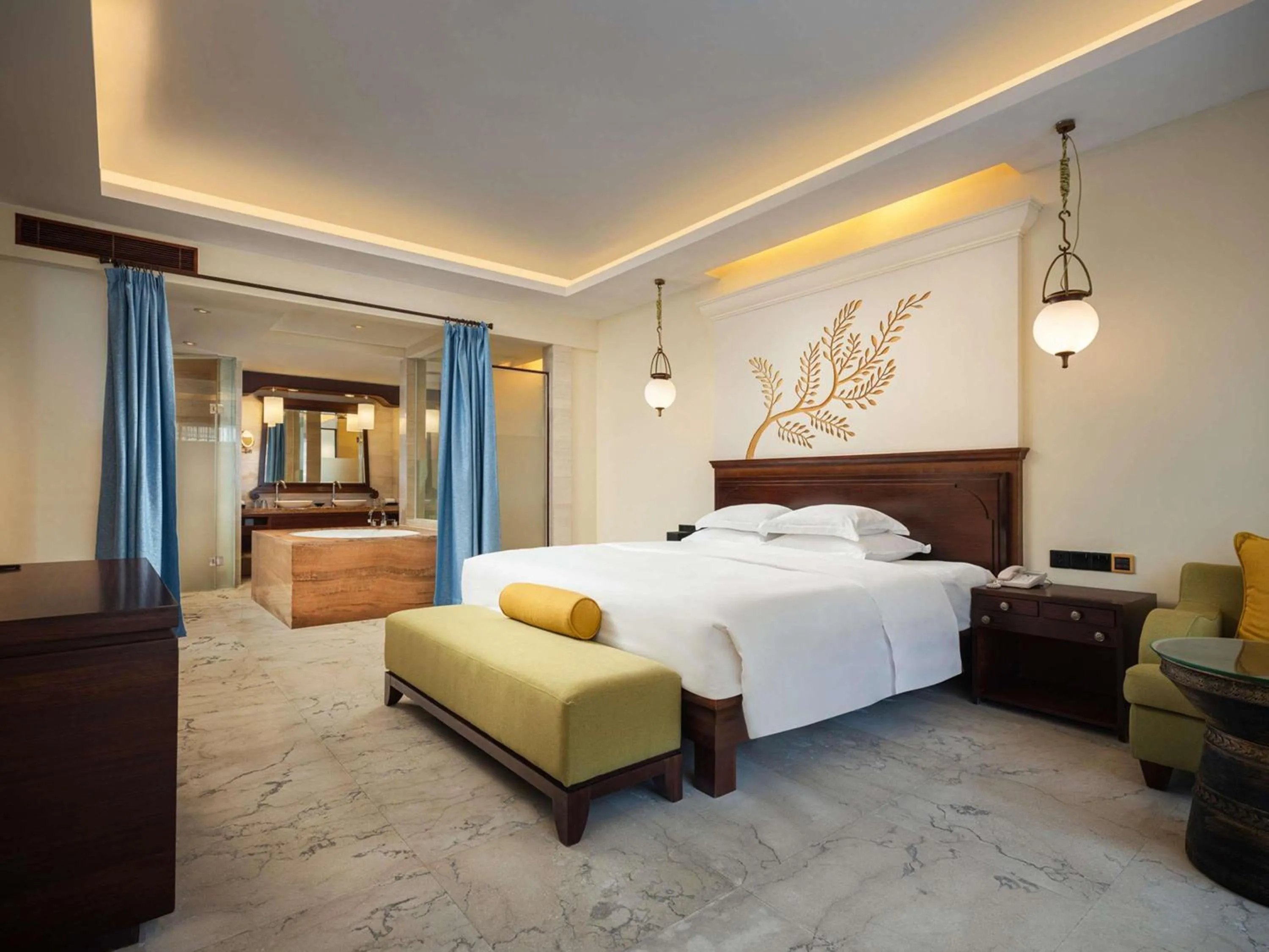 Photo of the whole room, Bed in Pullman Sanya Yalong Bay Villas & Resort
